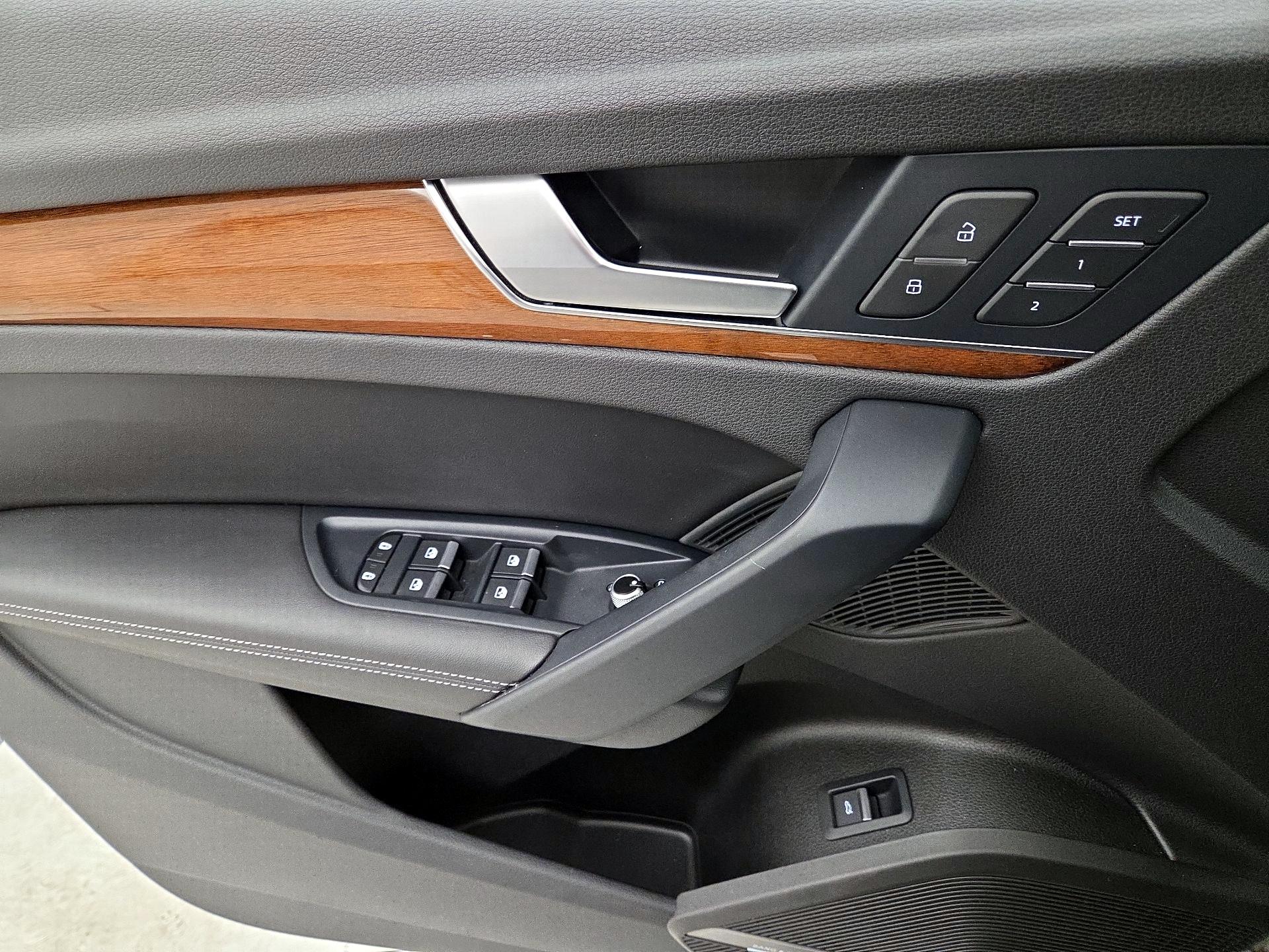 Thumbnail: 2022 Audi Q5 - 12