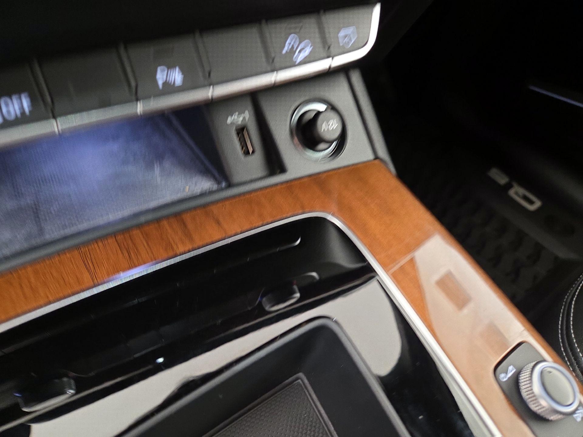 Thumbnail: 2022 Audi Q5 - 18