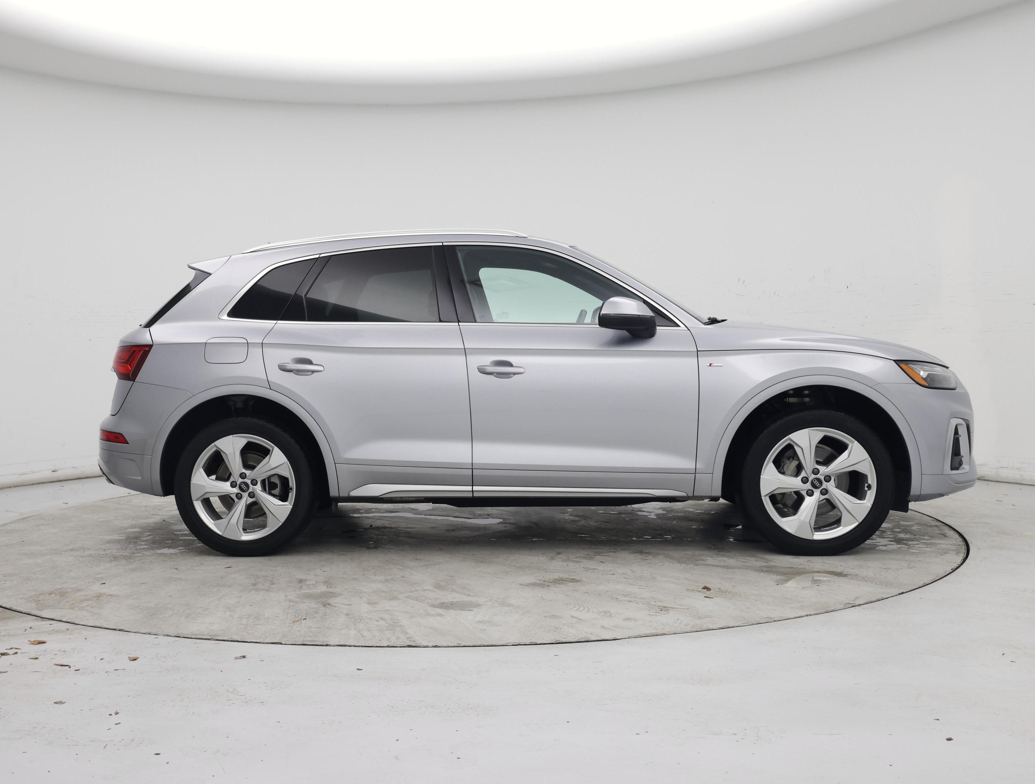 Thumbnail: 2022 Audi Q5 - 7