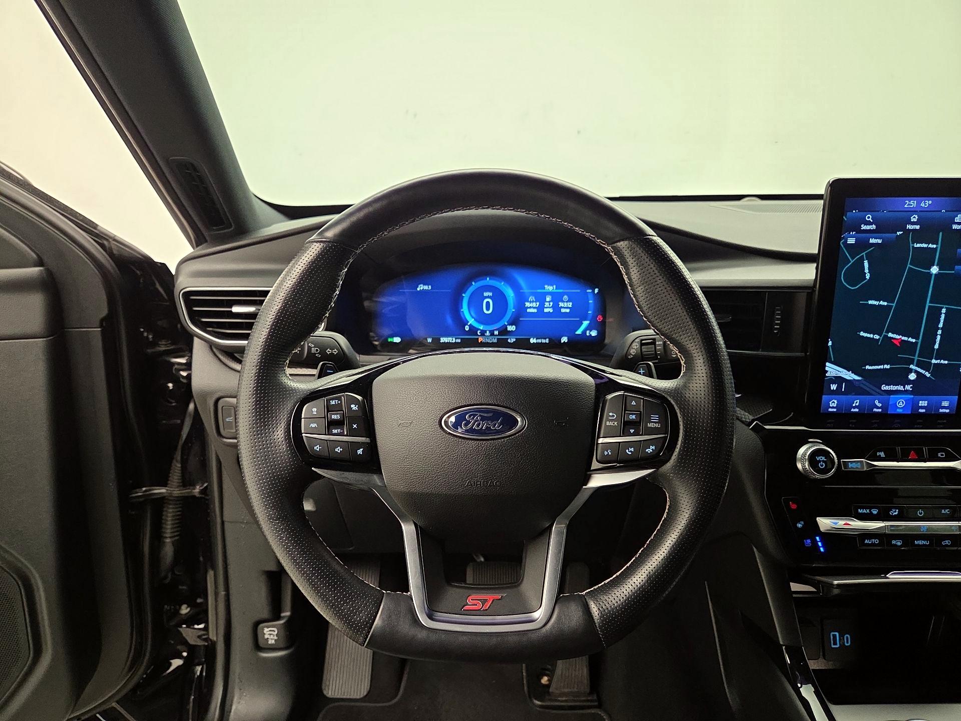 Thumbnail: 2021 Ford Explorer - 10