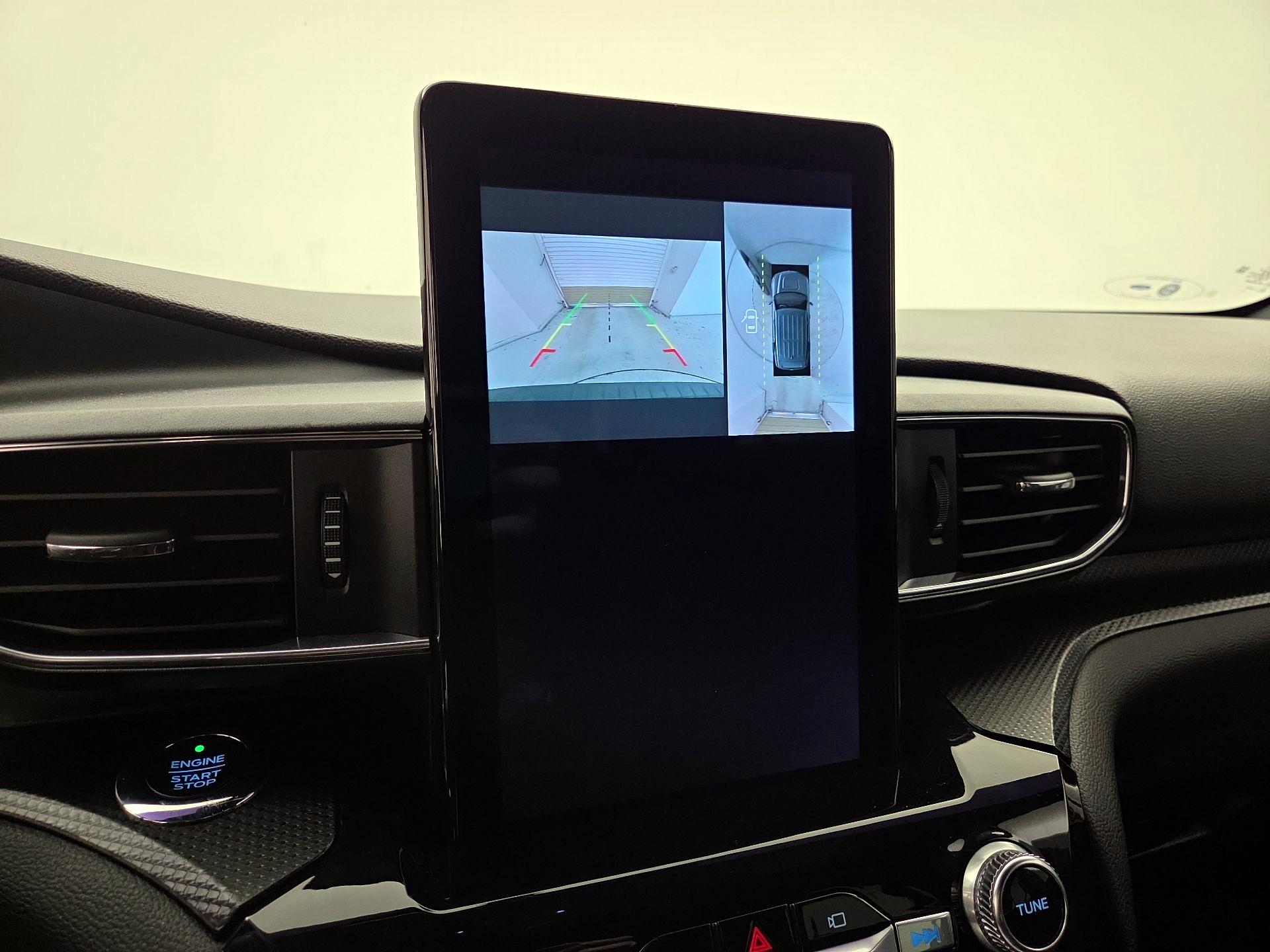 Thumbnail: 2021 Ford Explorer - 15