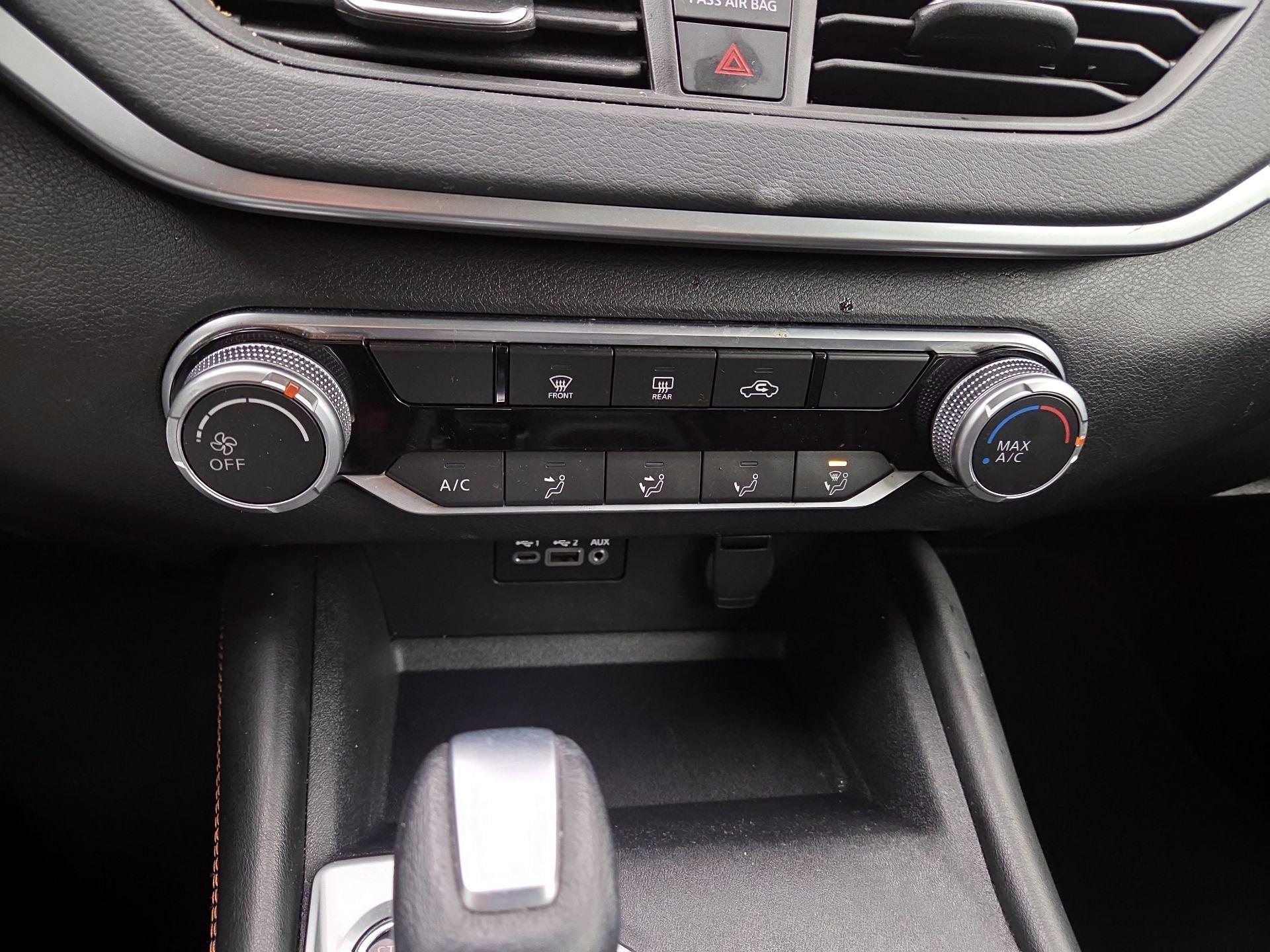 Thumbnail: 2021 Nissan Altima - 16