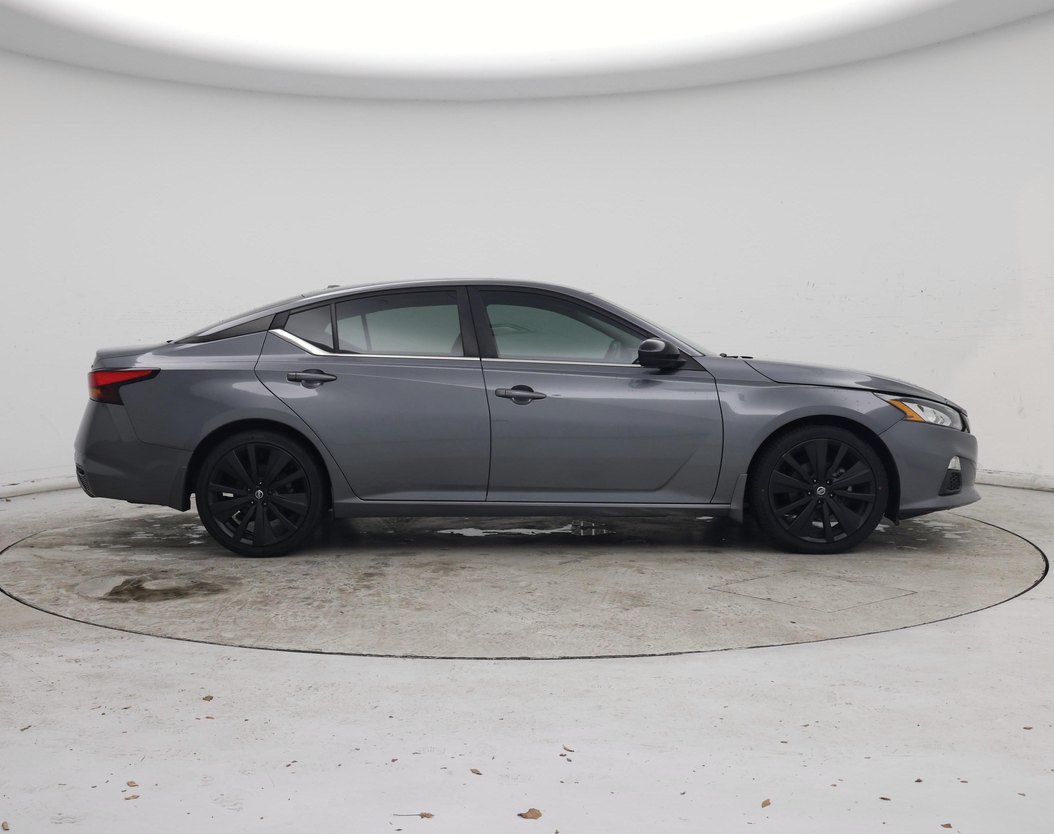 Thumbnail: 2021 Nissan Altima - 7