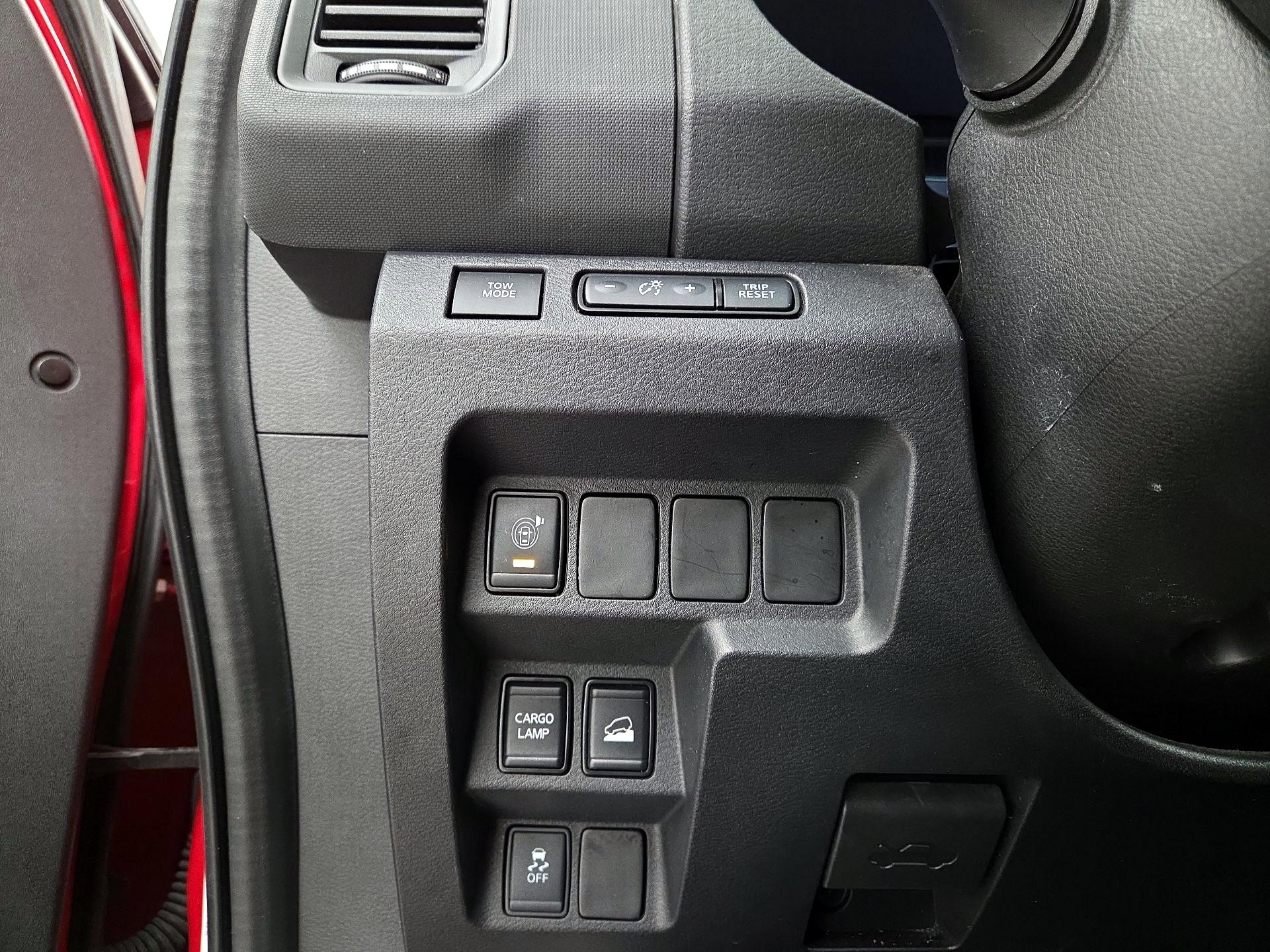 Thumbnail: 2022 Nissan Frontier - 13