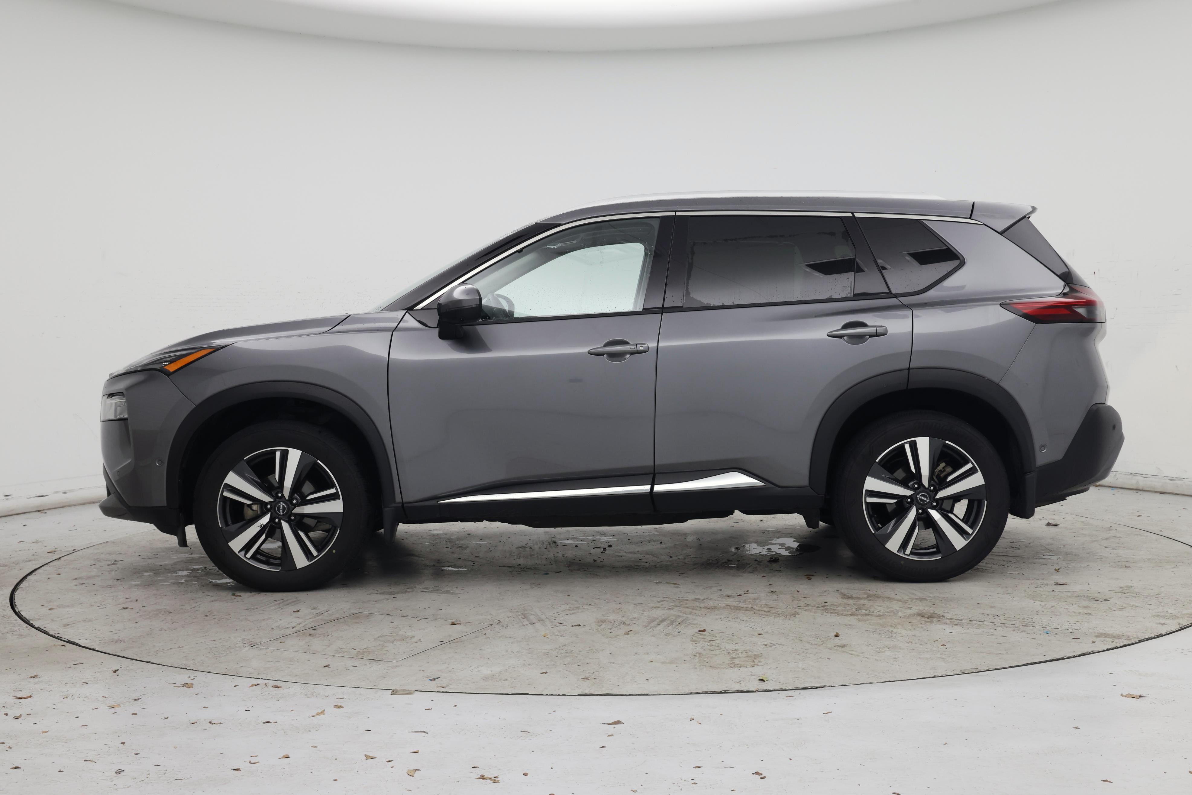 Thumbnail: 2023 Nissan Rogue - 3