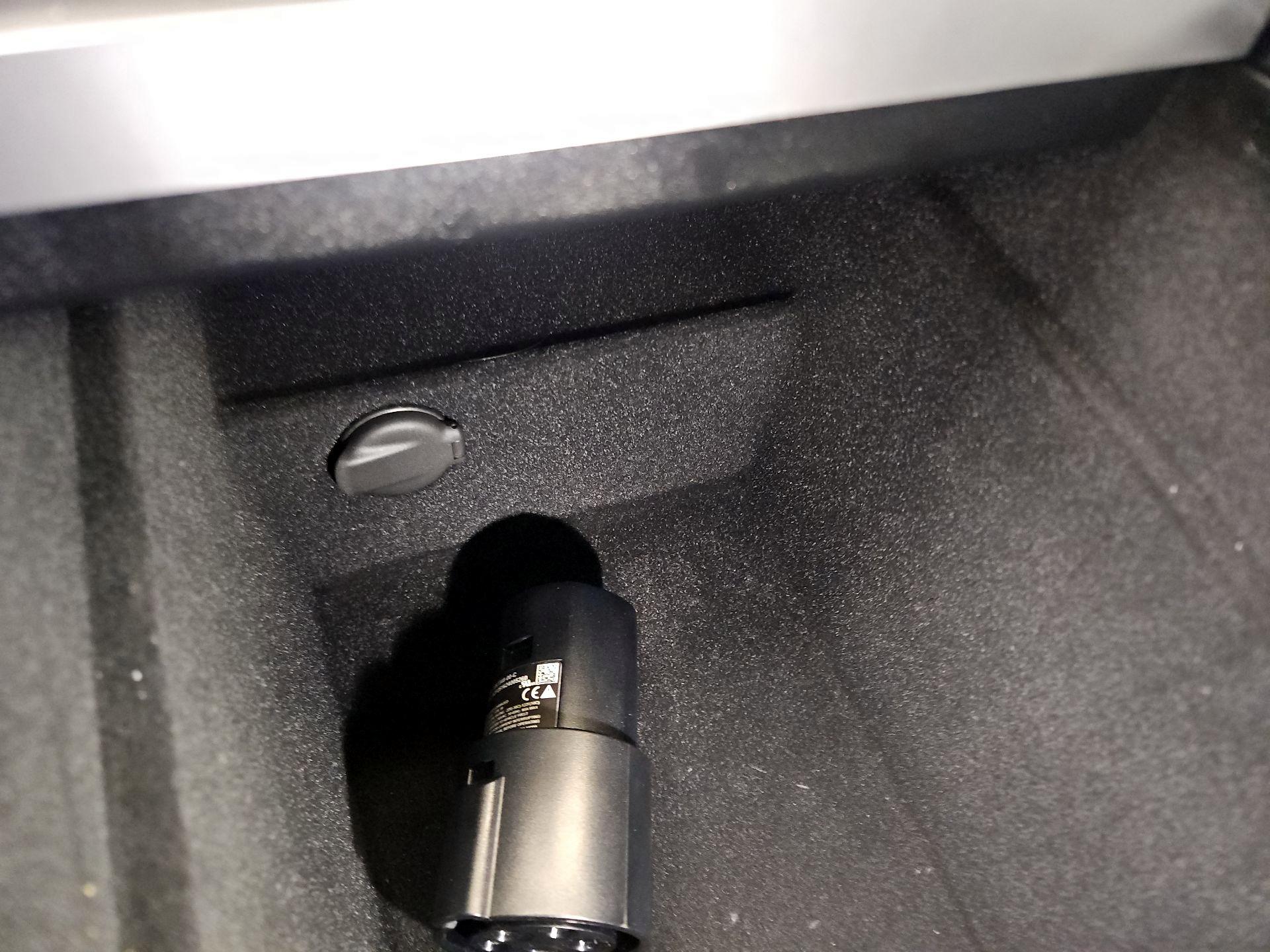 Thumbnail: 2025 Tesla Model 3 - 17