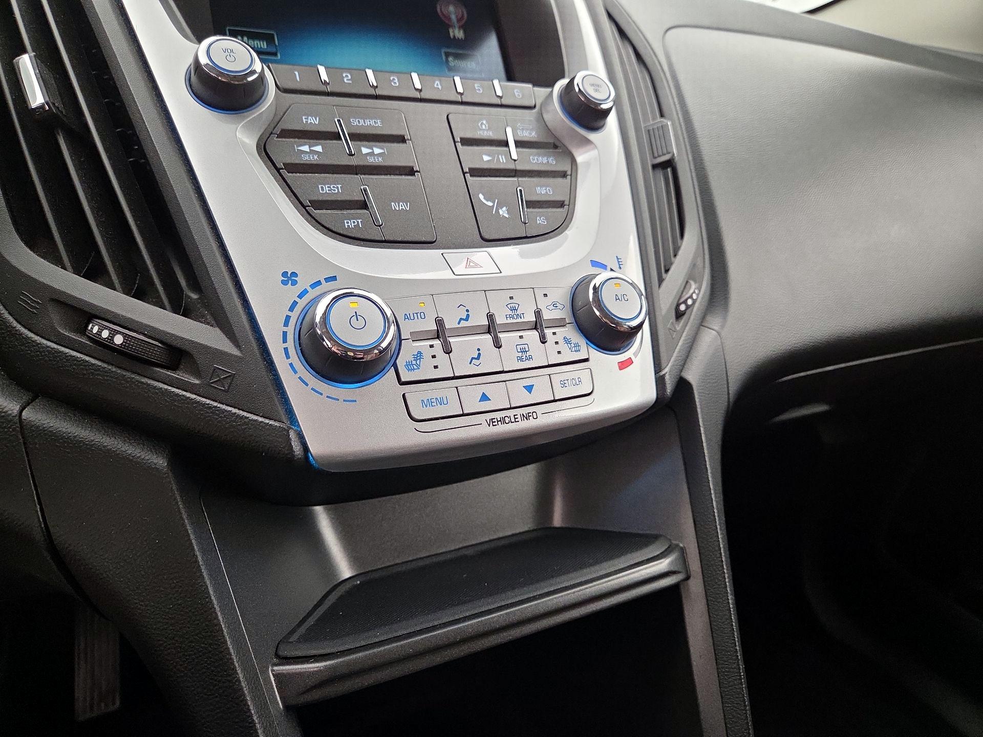 Thumbnail: 2016 Chevrolet Equinox - 16