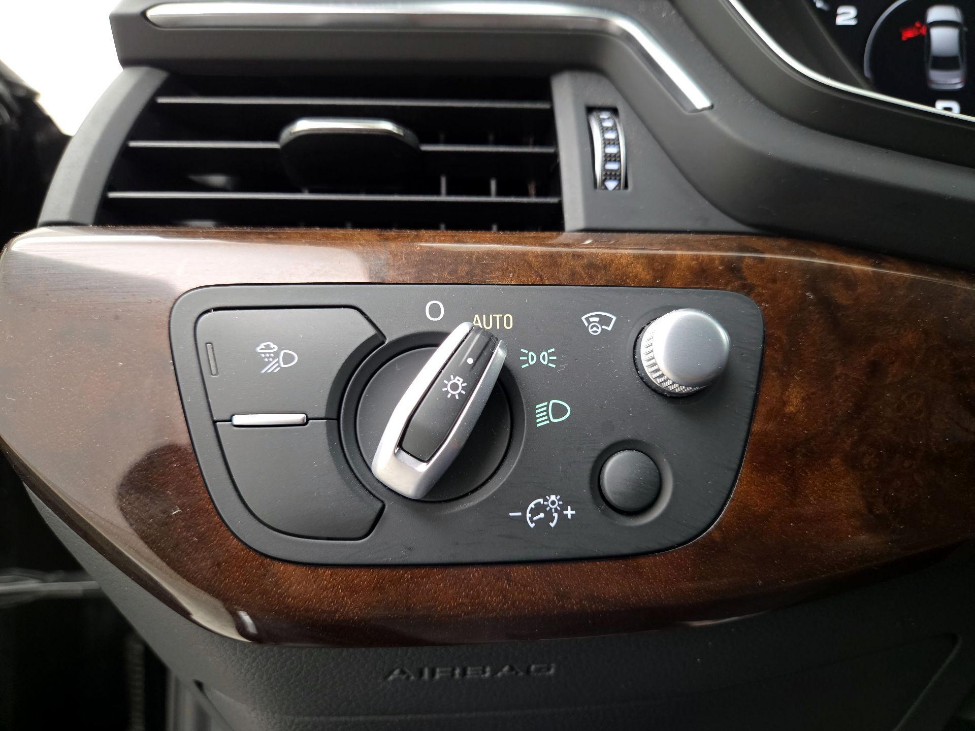 Thumbnail: 2019 Audi A4 - 13