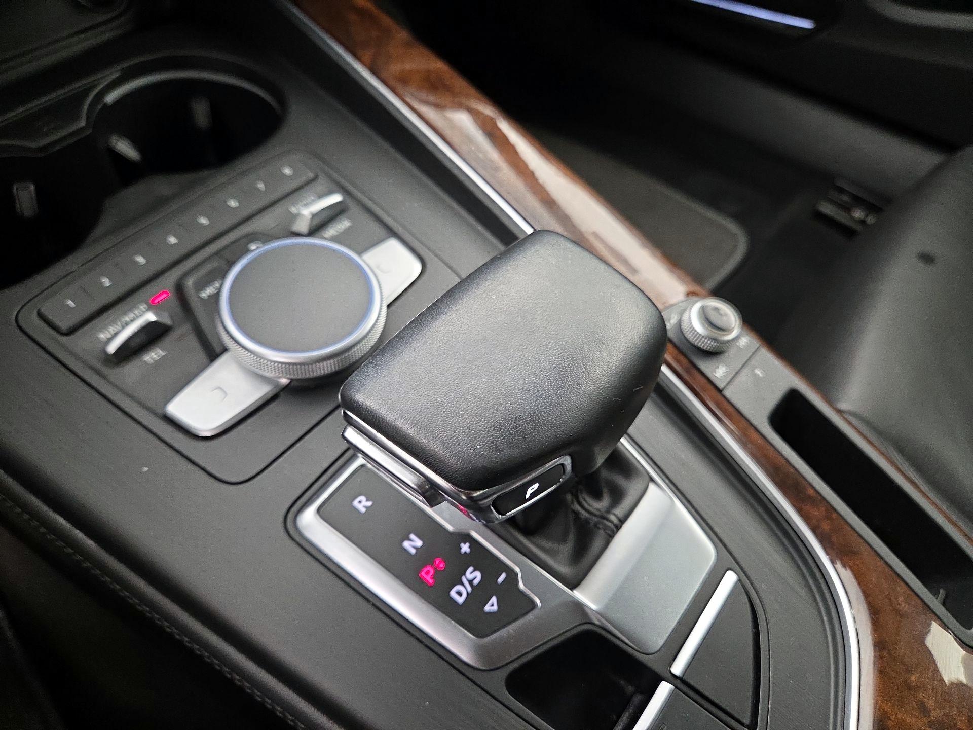 Thumbnail: 2019 Audi A4 - 18