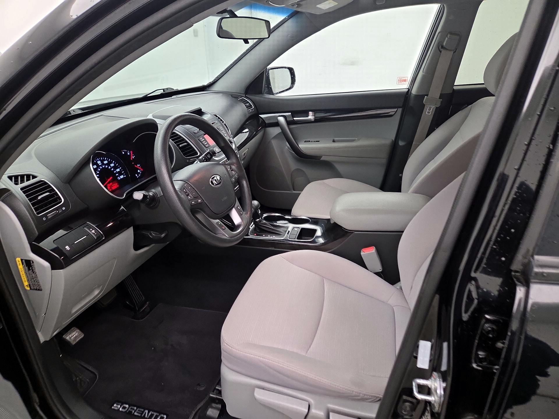 Thumbnail: 2014 Kia Sorento - 11