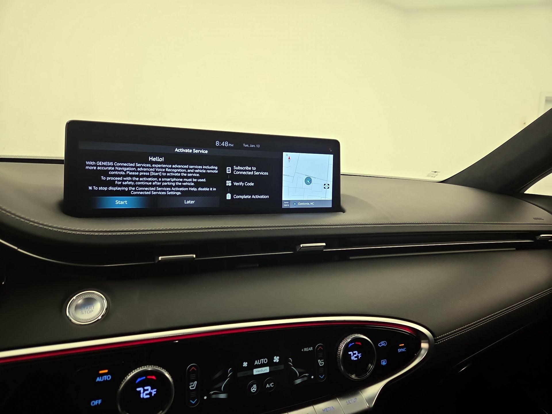 Thumbnail: 2022 Genesis GV70 - 15