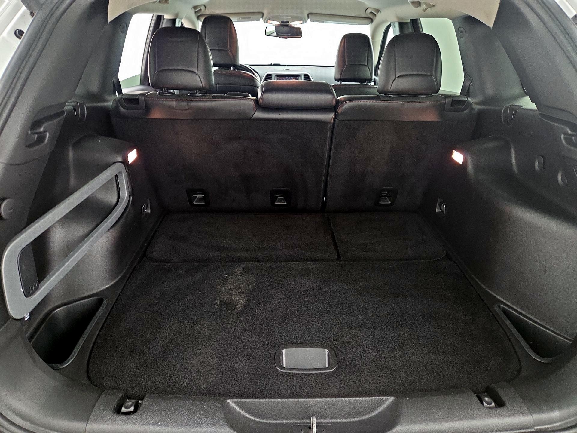 Thumbnail: 2018 Jeep Cherokee - 20