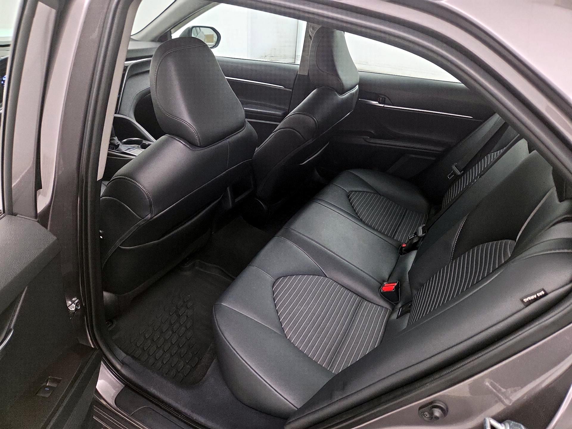 Thumbnail: 2022 Toyota Camry - 19