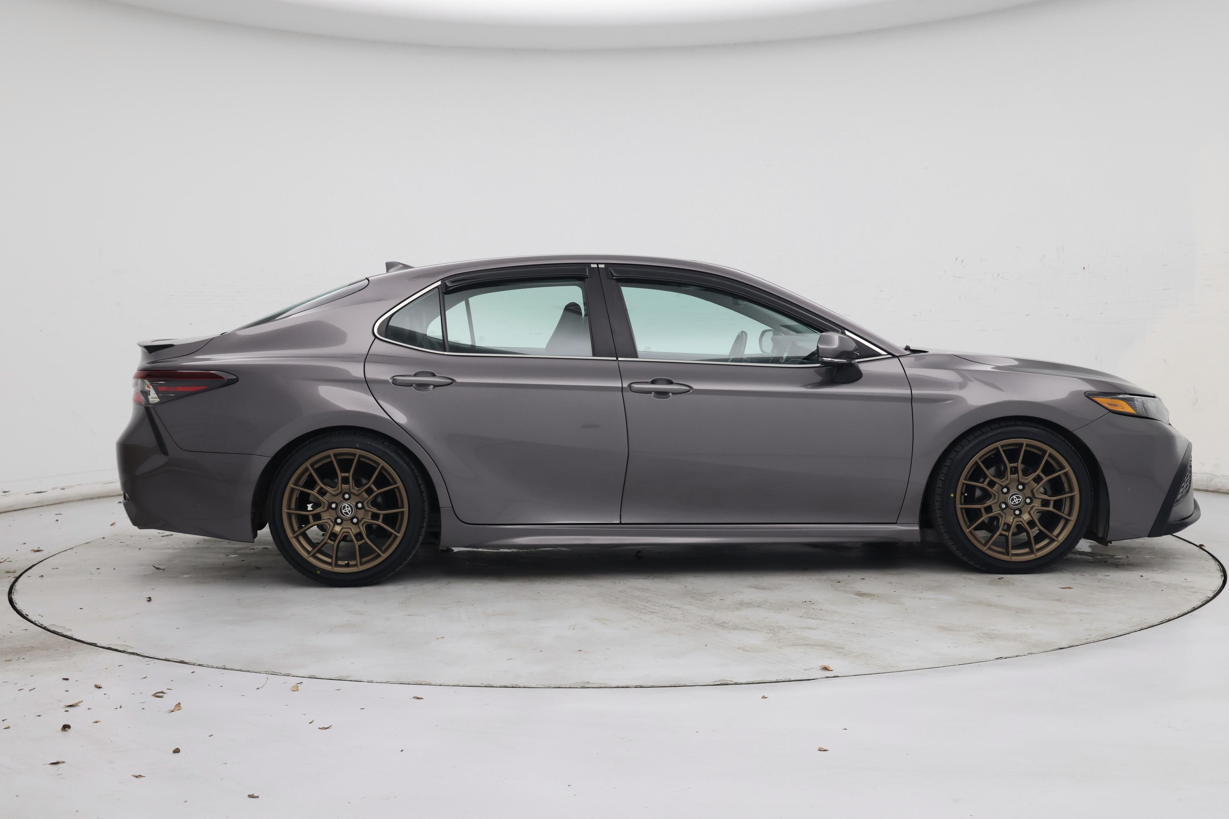 Thumbnail: 2022 Toyota Camry - 7