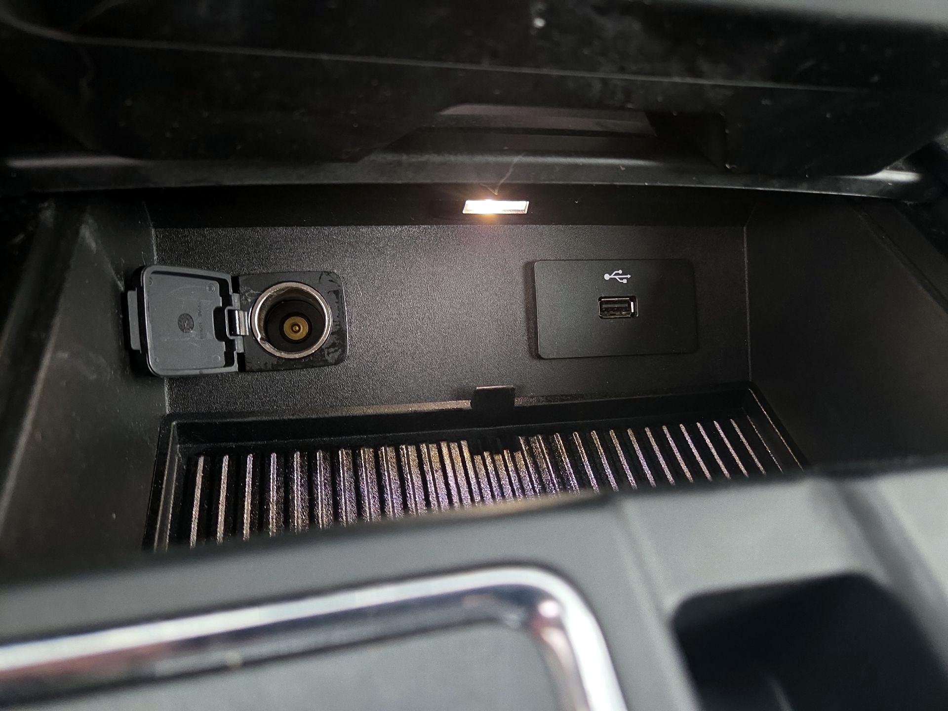 Thumbnail: 2016 Ford F-150 - 17