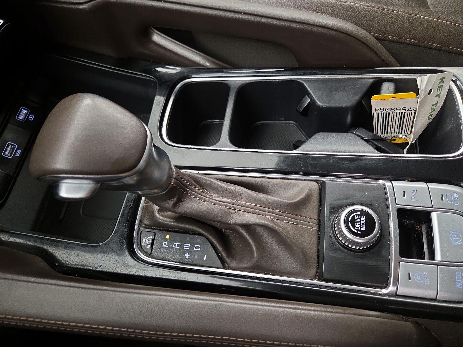 Thumbnail: 2021 Kia Telluride - 18