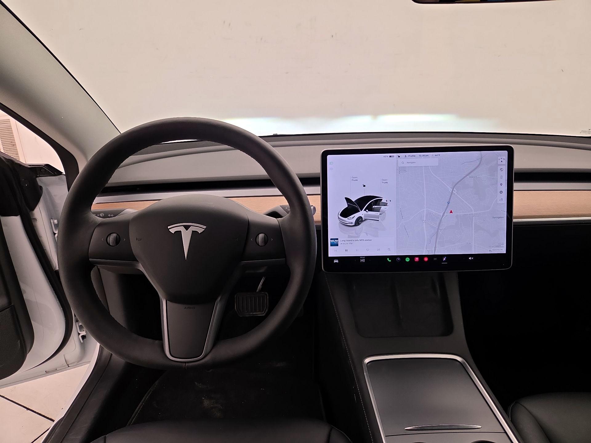 Thumbnail: 2022 Tesla Model 3 - 9