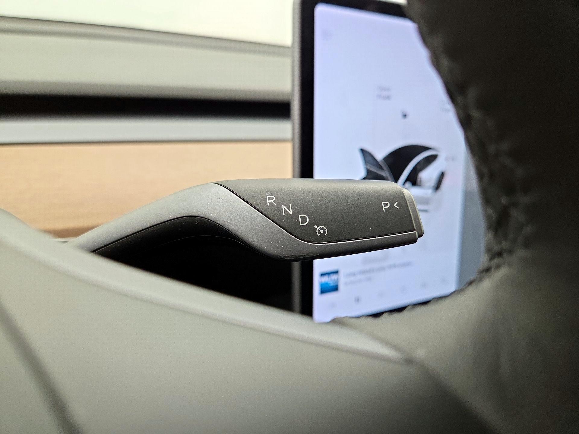 Thumbnail: 2022 Tesla Model 3 - 17