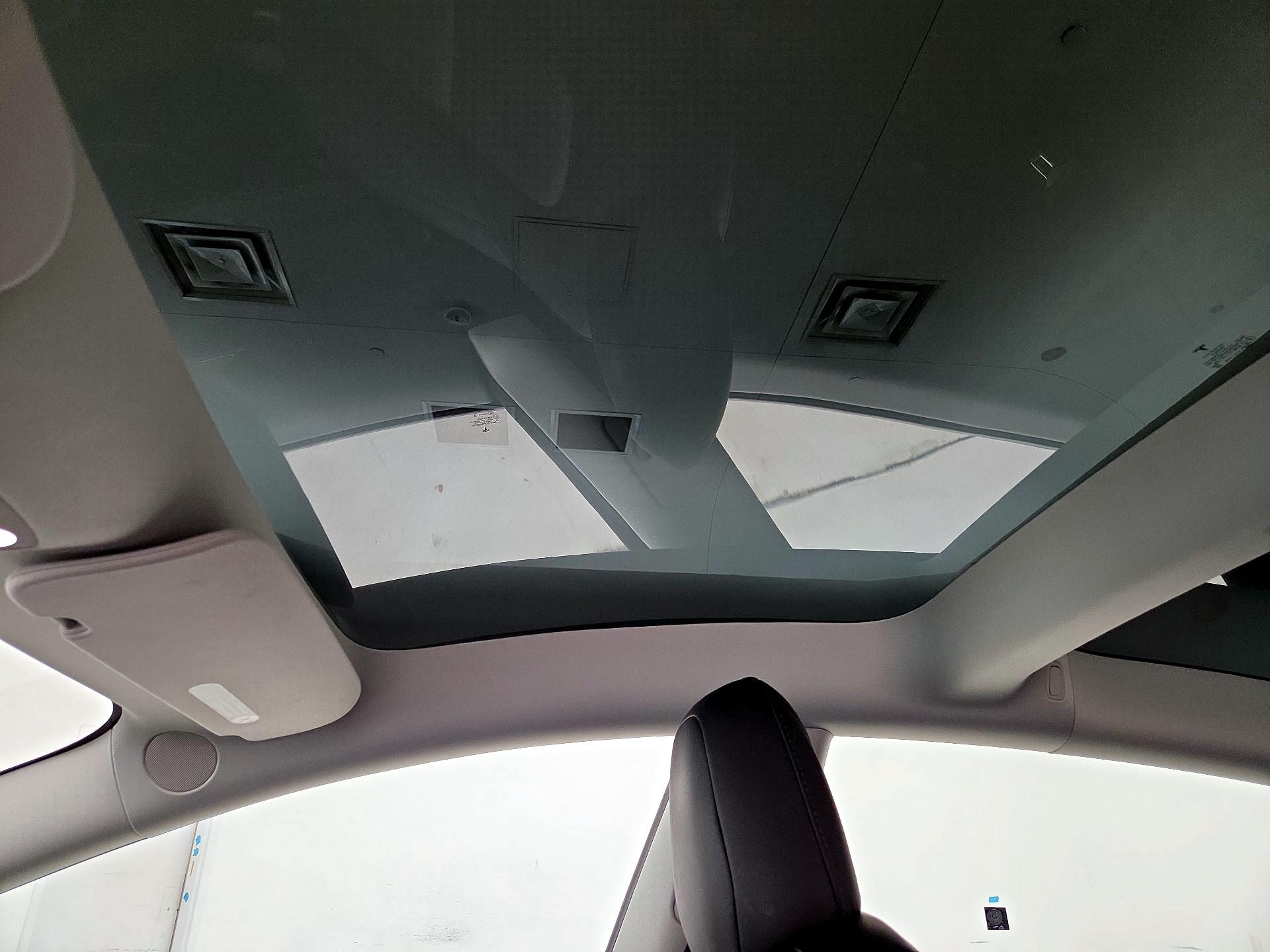 Thumbnail: 2022 Tesla Model 3 - 18