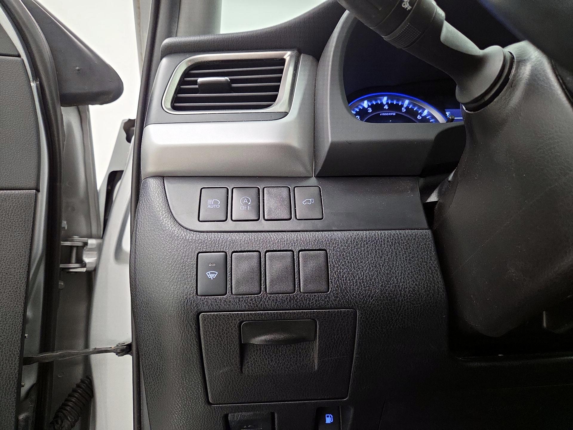 Thumbnail: 2019 Toyota Highlander - 13