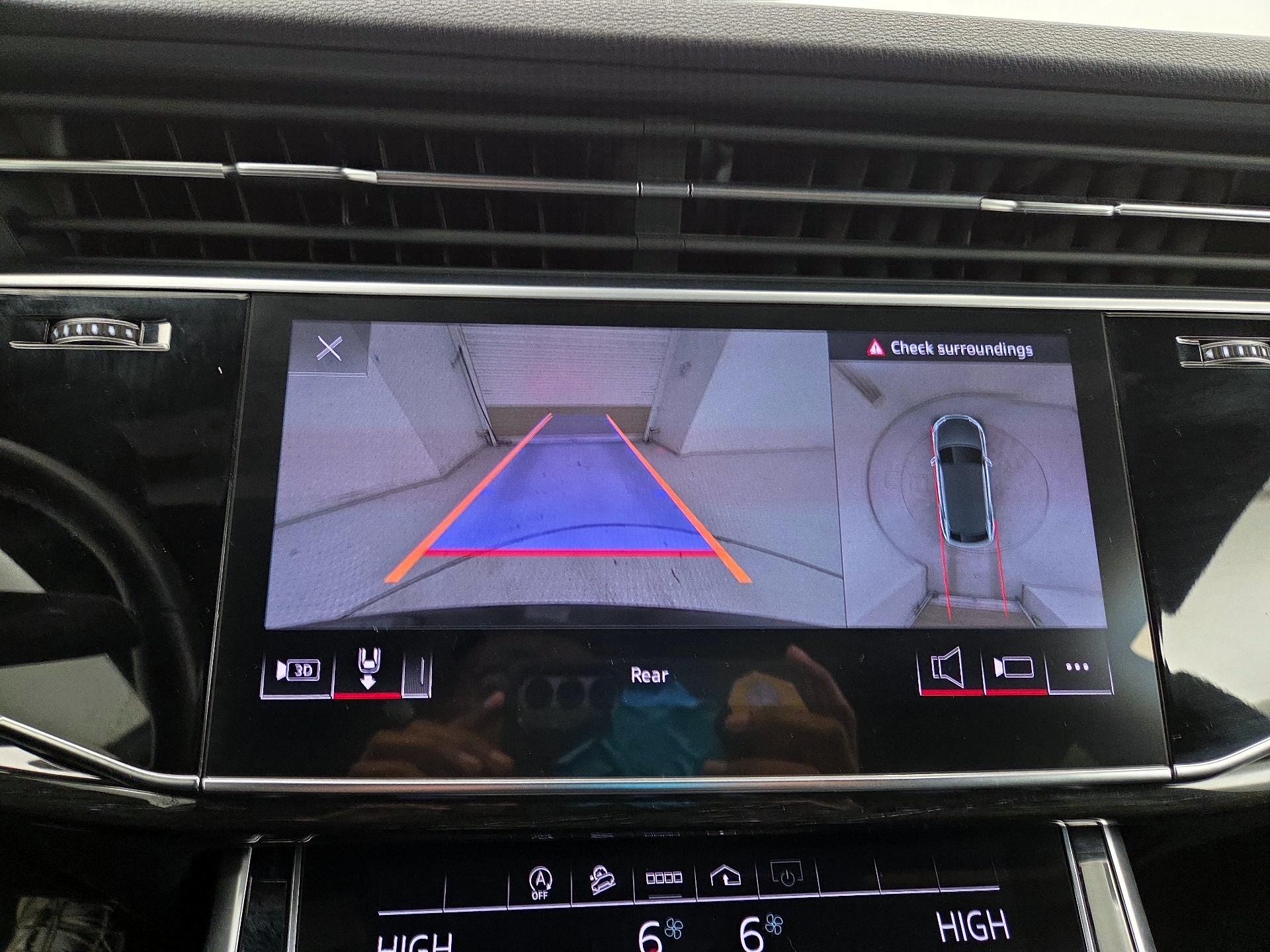 Thumbnail: 2021 Audi Q8 - 15