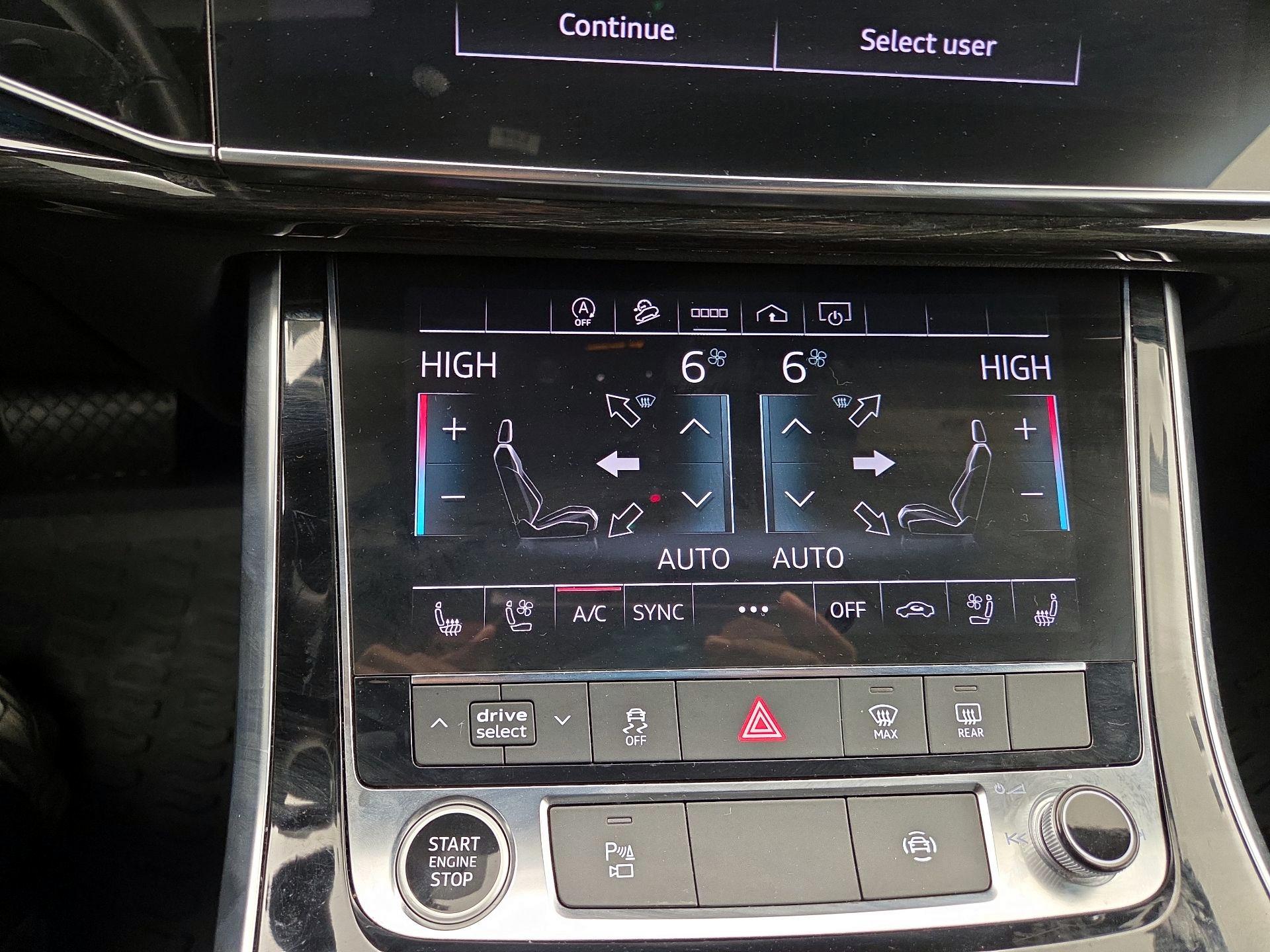 Thumbnail: 2021 Audi Q8 - 17