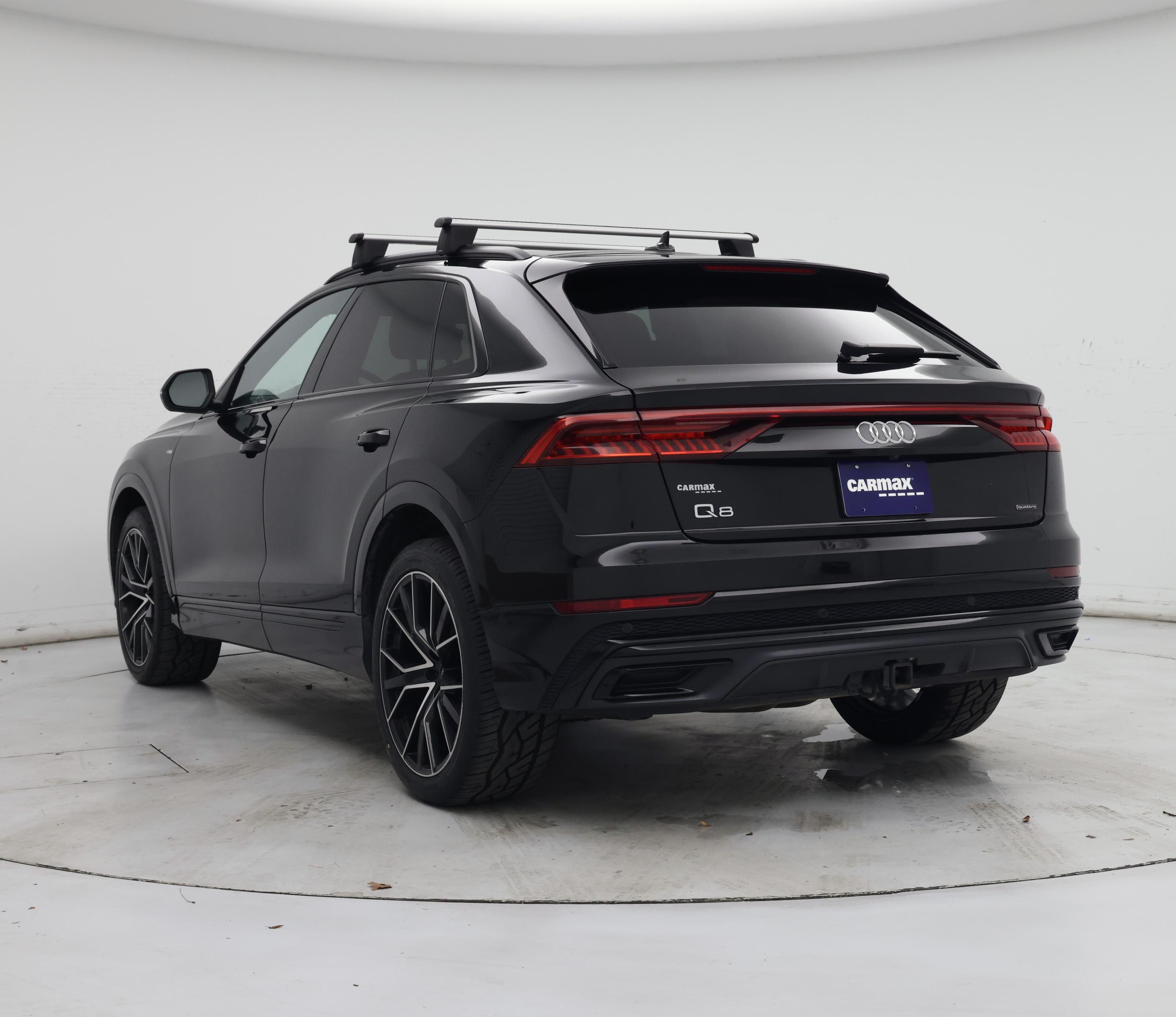 Thumbnail: 2021 Audi Q8 - 2
