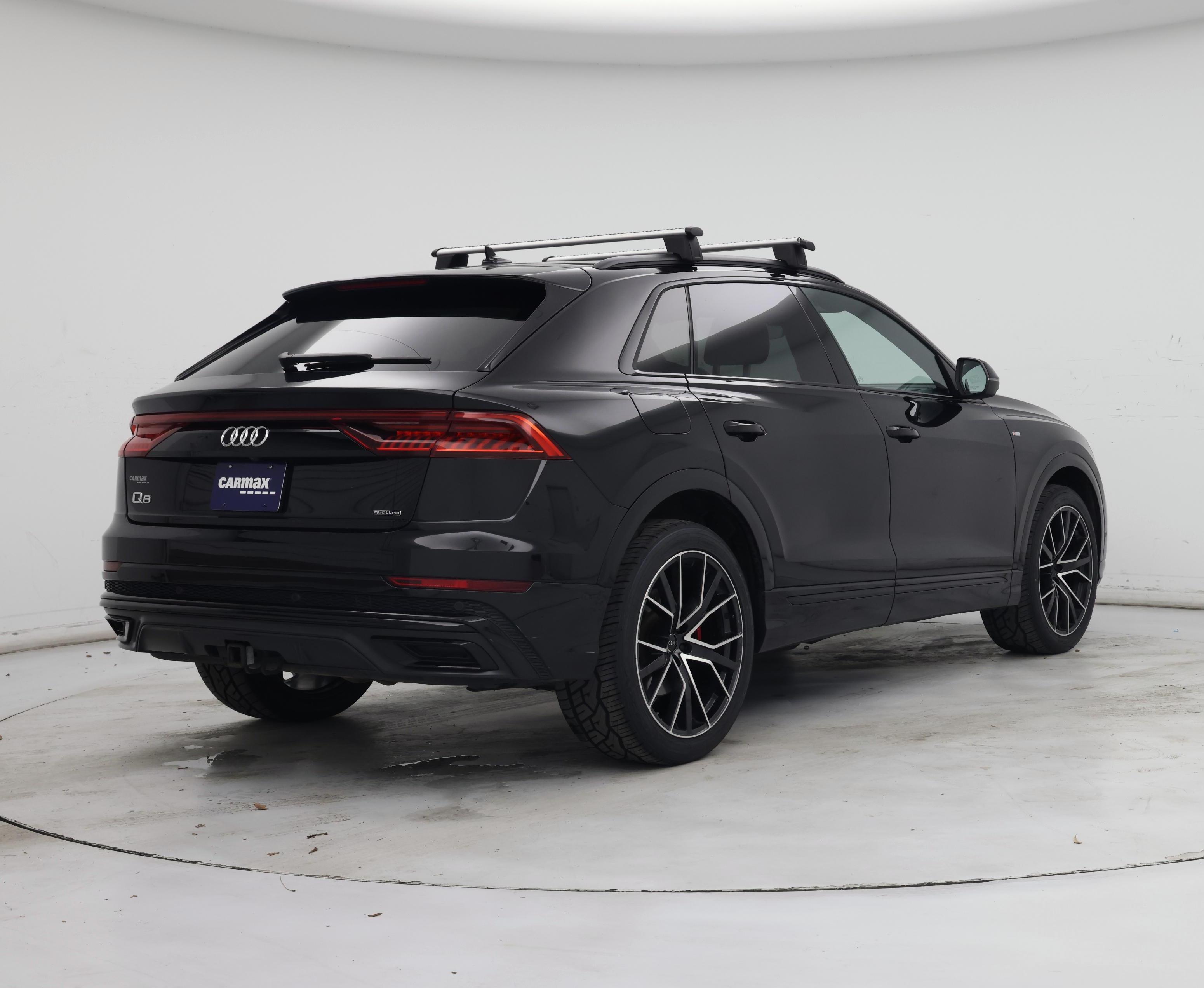 Thumbnail: 2021 Audi Q8 - 8