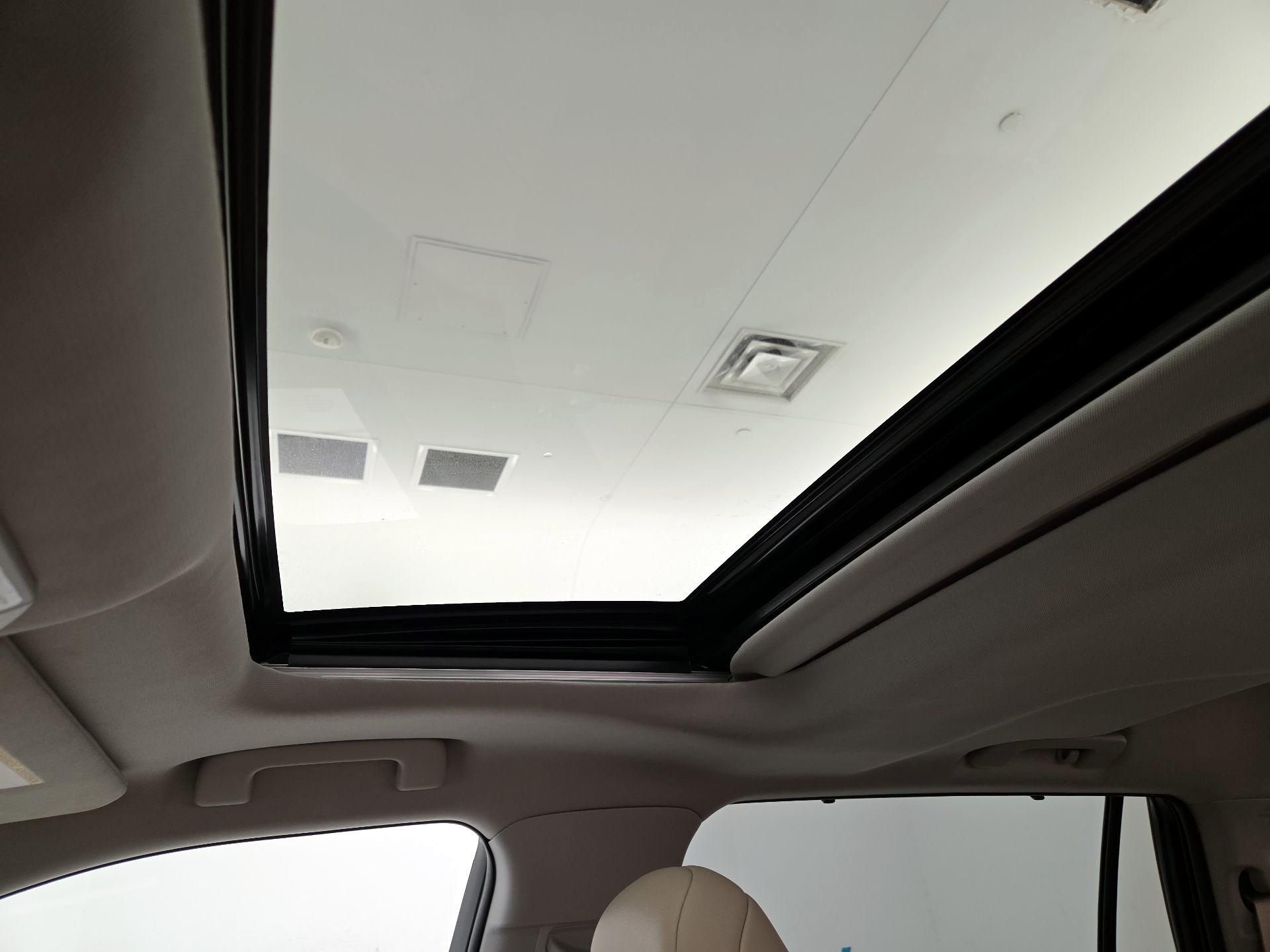 Thumbnail: 2021 Toyota Highlander - 19