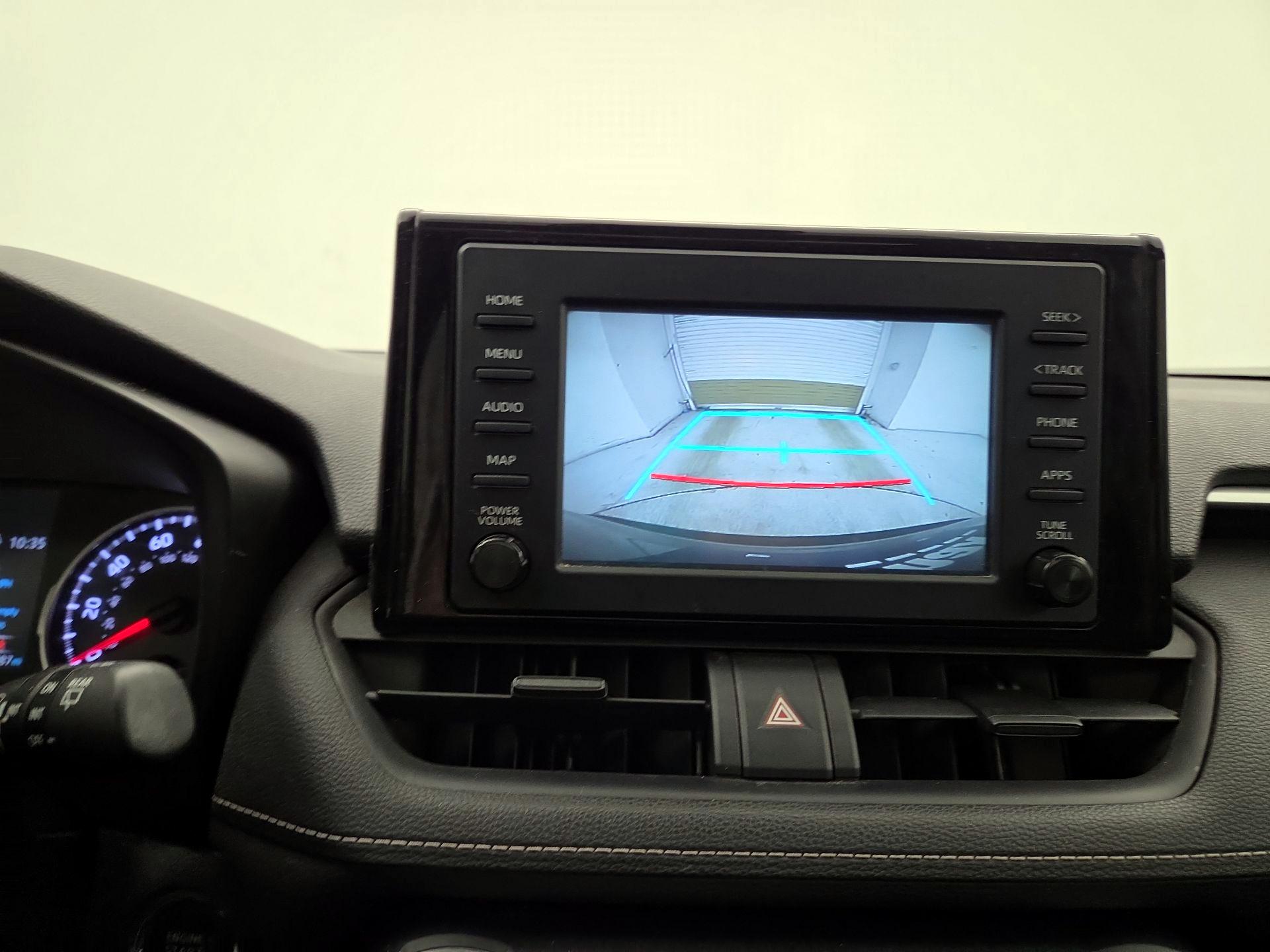 Thumbnail: 2019 Toyota RAV4 - 14