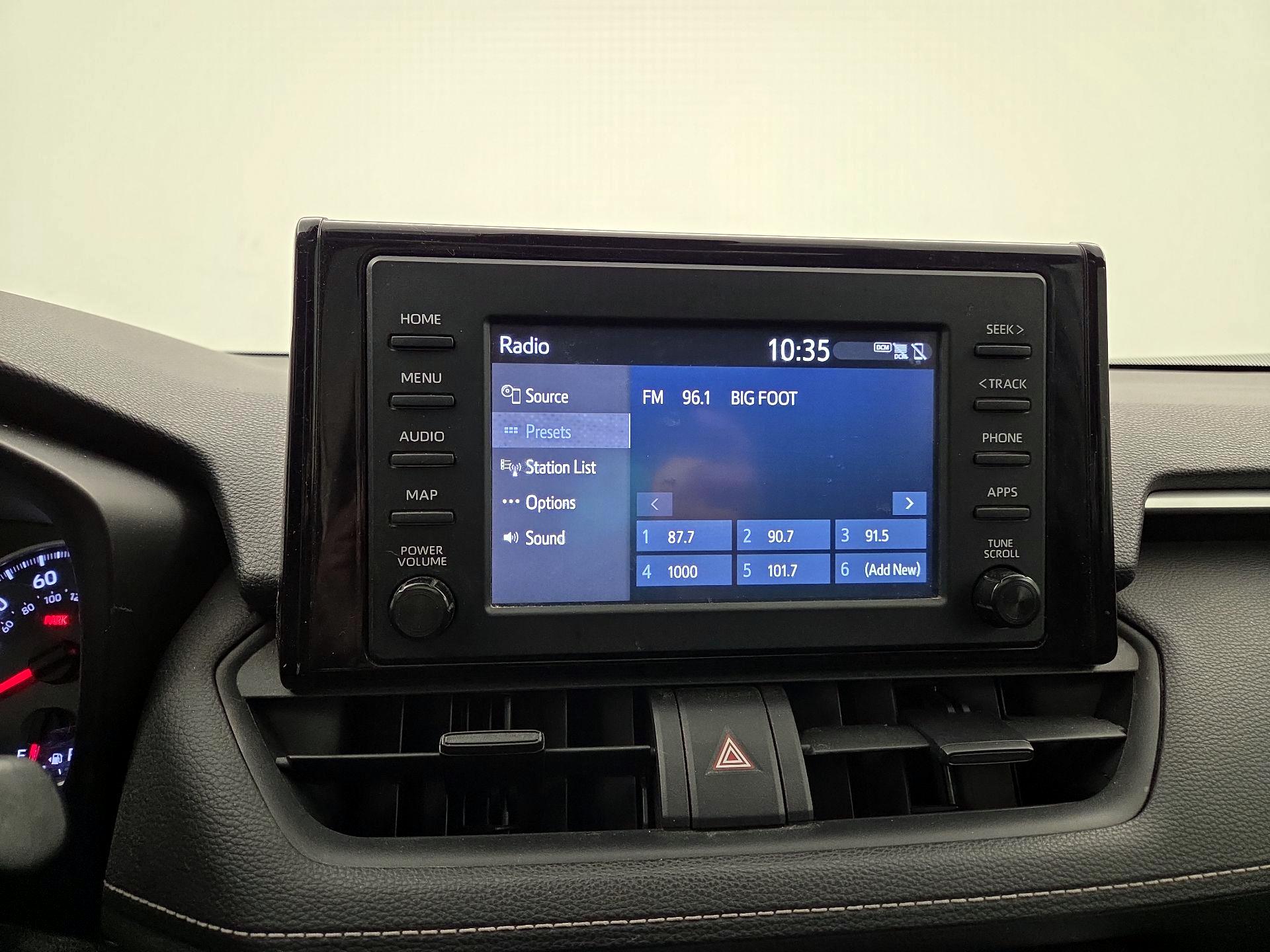 Thumbnail: 2019 Toyota RAV4 - 15