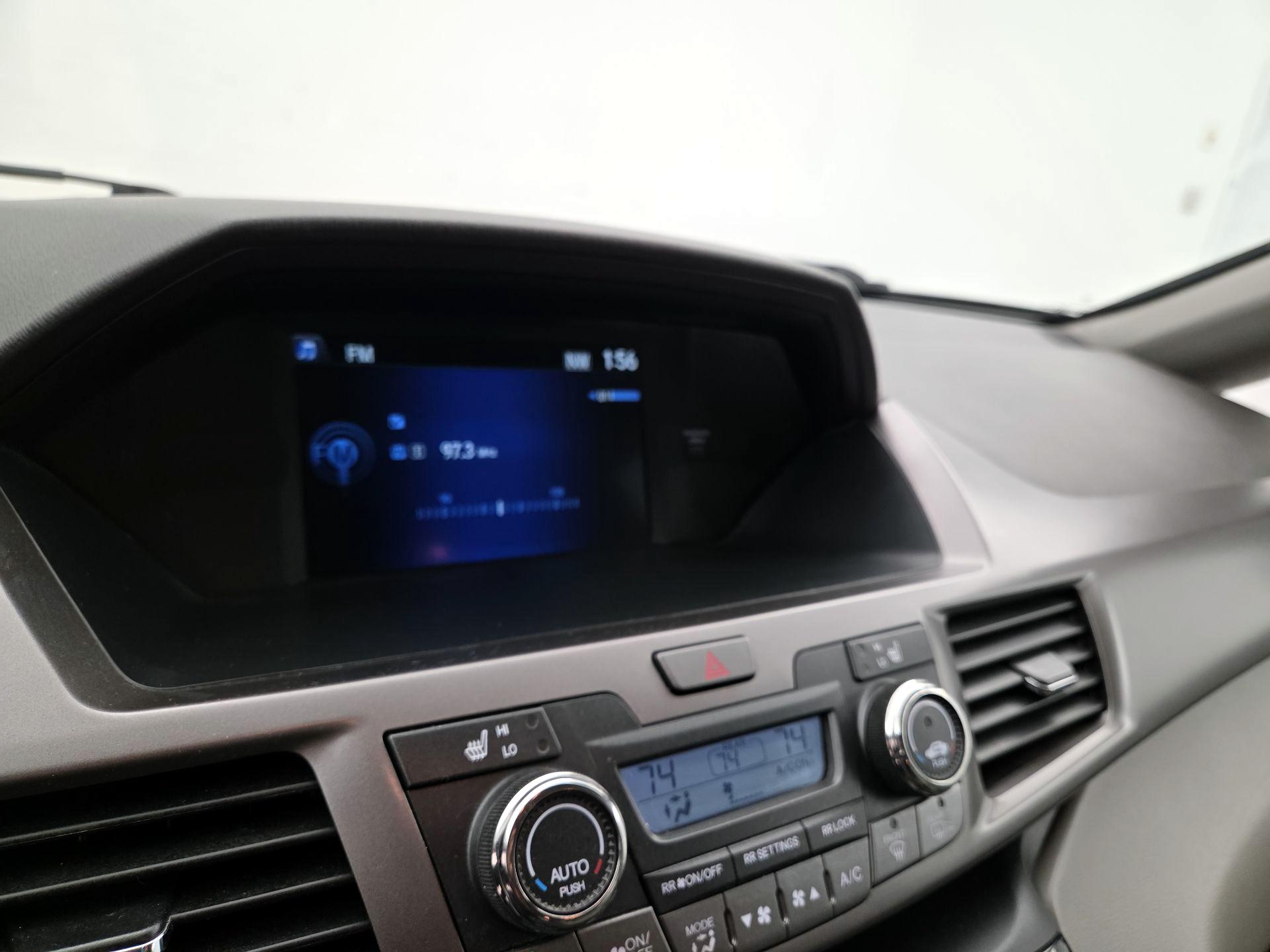 Thumbnail: 2015 Honda Odyssey - 15