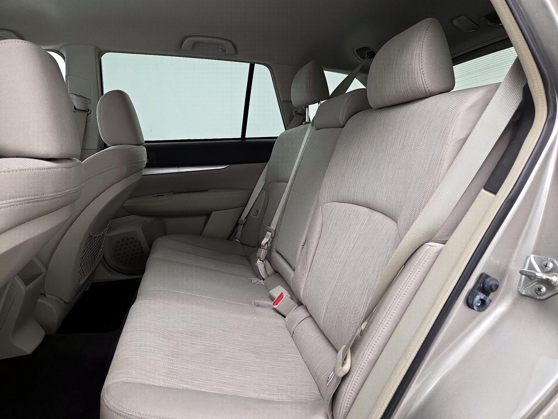 Thumbnail: 2014 Subaru Outback - 17