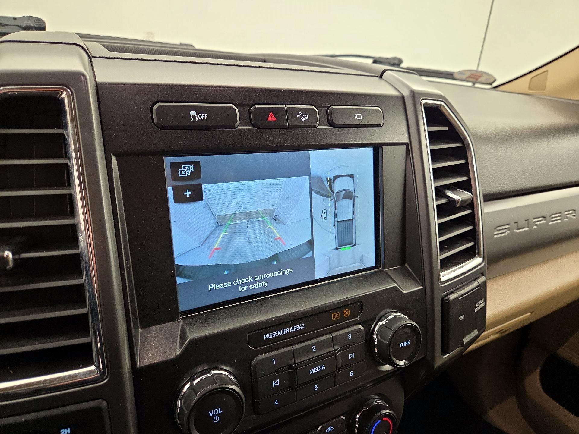 Thumbnail: 2017 Ford F-250 - 14