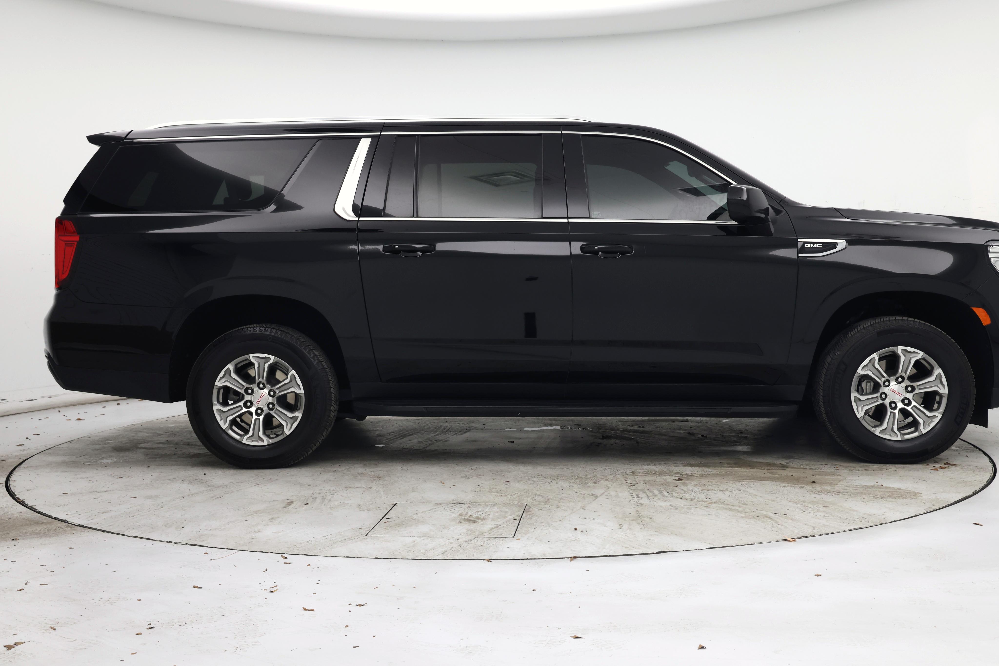 Thumbnail: 2023 GMC Yukon XL - 7