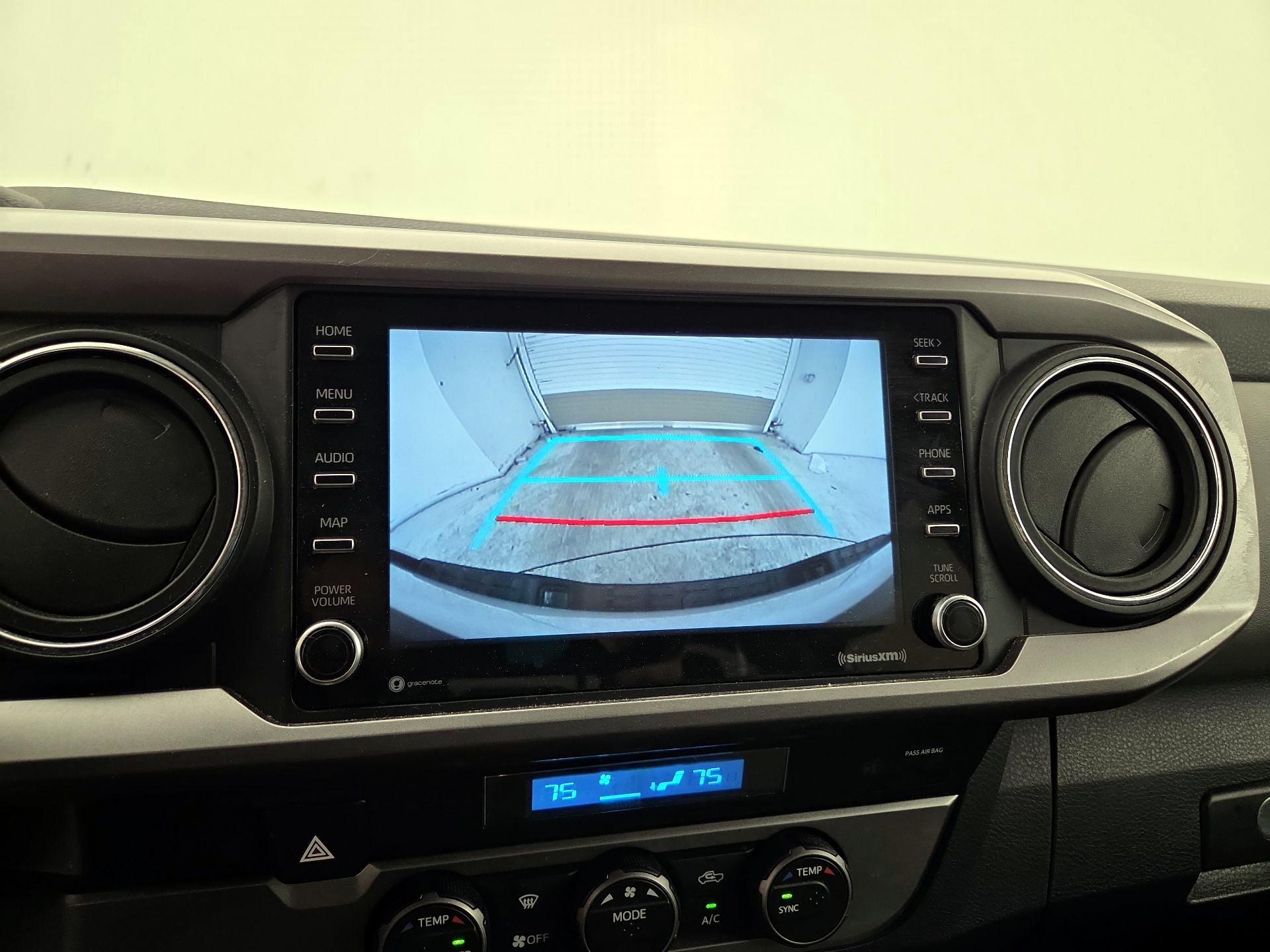 Thumbnail: 2022 Toyota Tacoma - 14