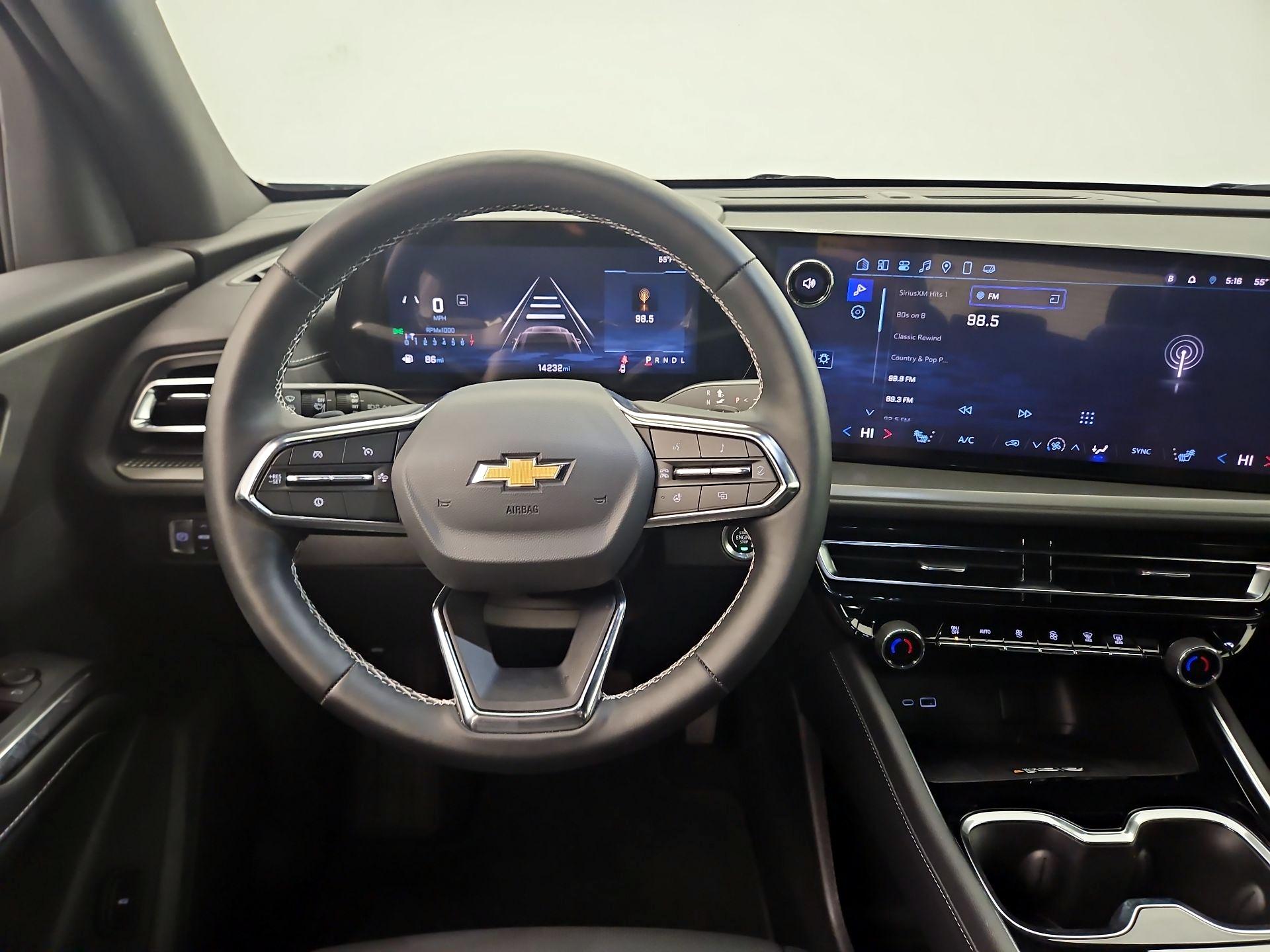 Thumbnail: 2025 Chevrolet Traverse - 10