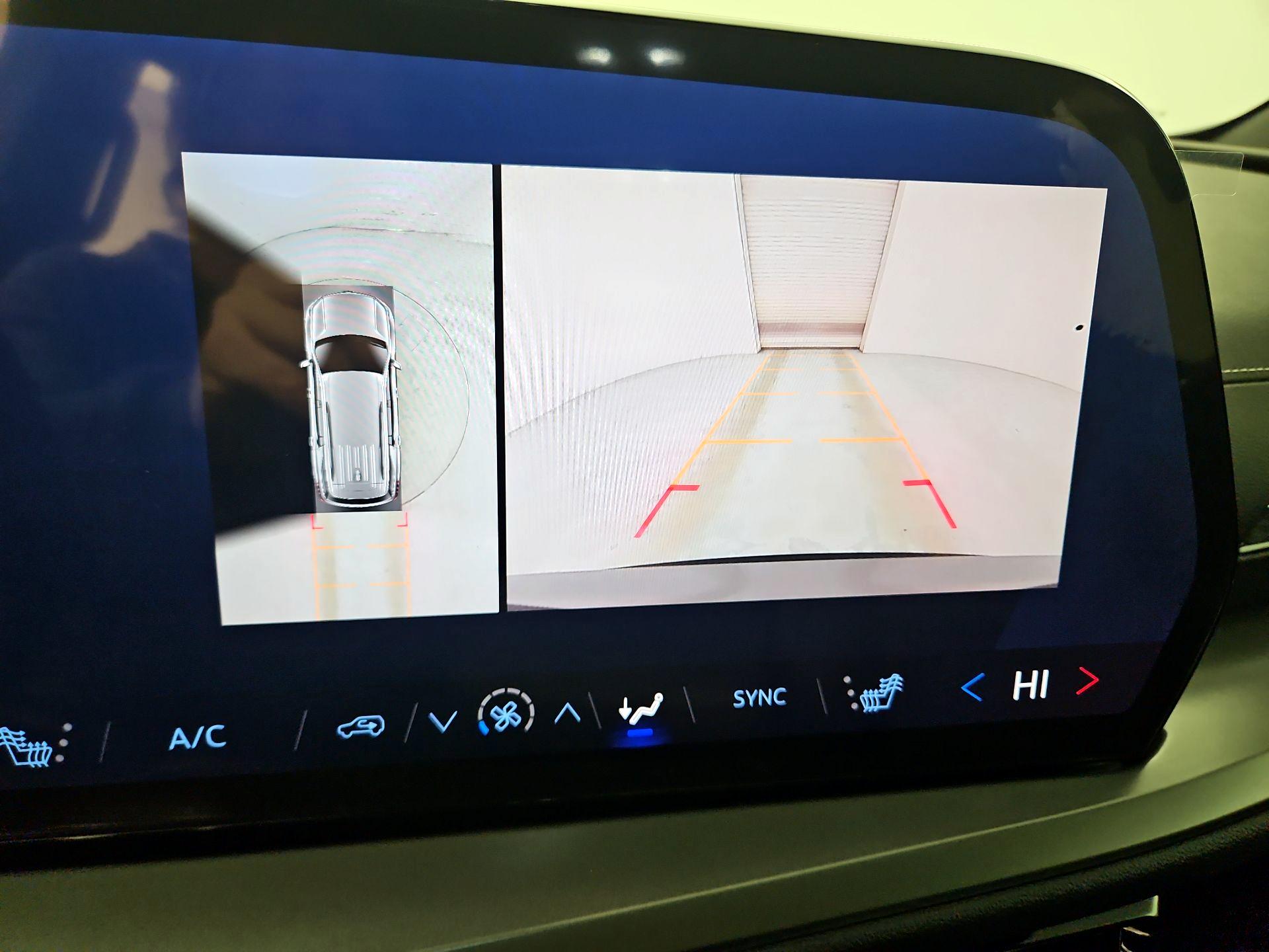 Thumbnail: 2025 Chevrolet Traverse - 14