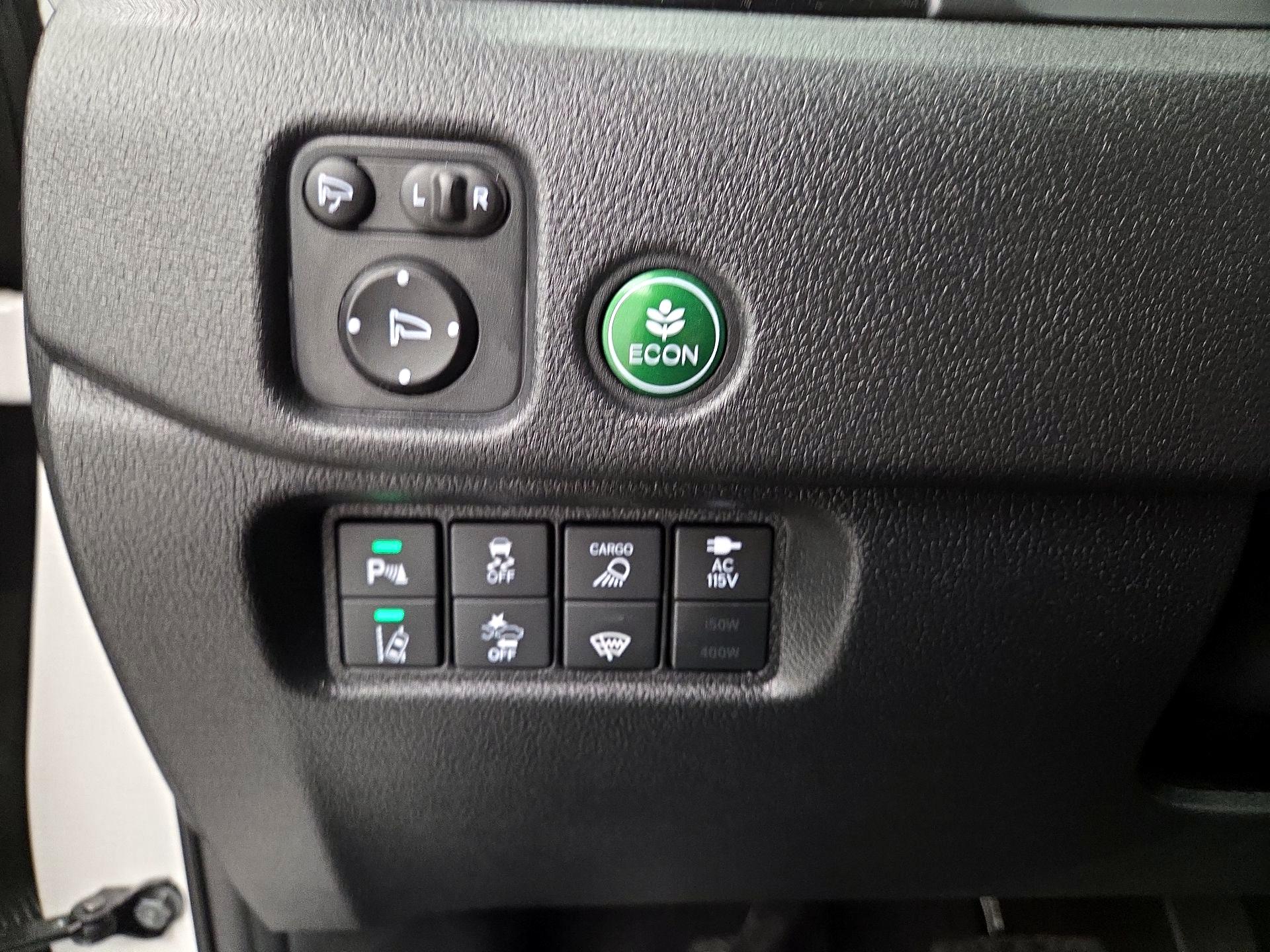 Thumbnail: 2025 Honda Ridgeline - 13