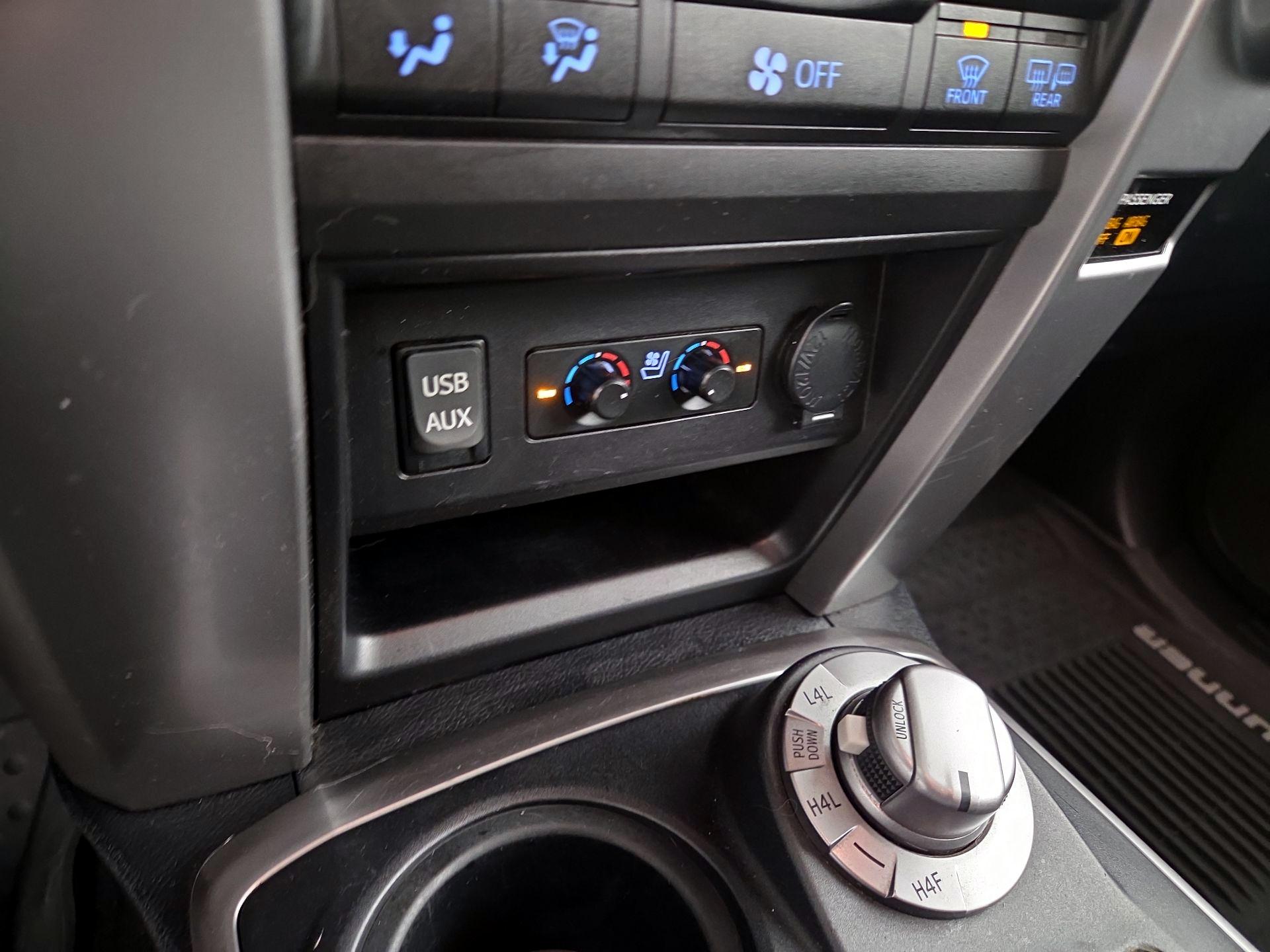 Thumbnail: 2017 Toyota 4Runner - 18