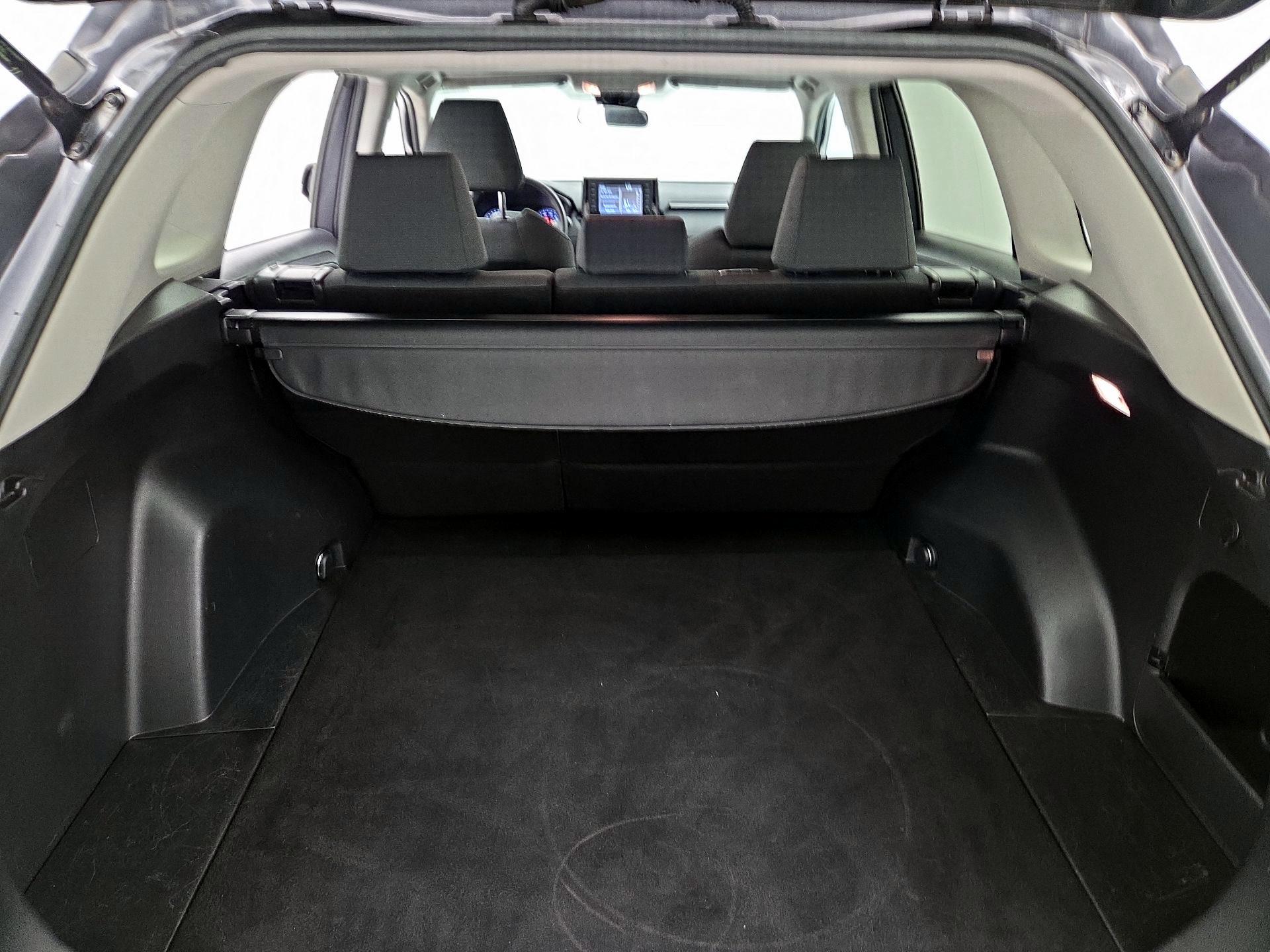 Thumbnail: 2019 Toyota RAV4 - 20