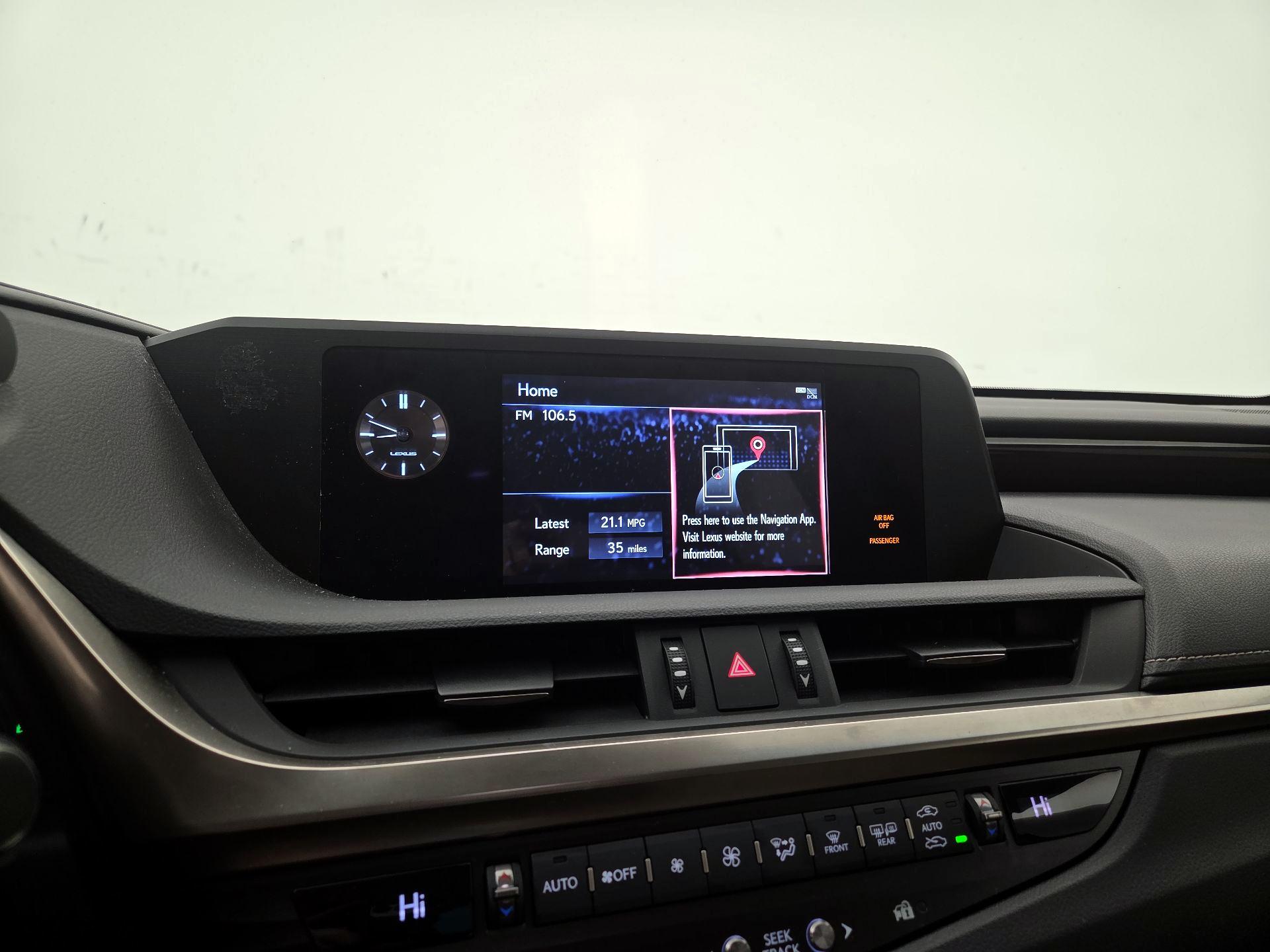 Thumbnail: 2019 Lexus ES - 15