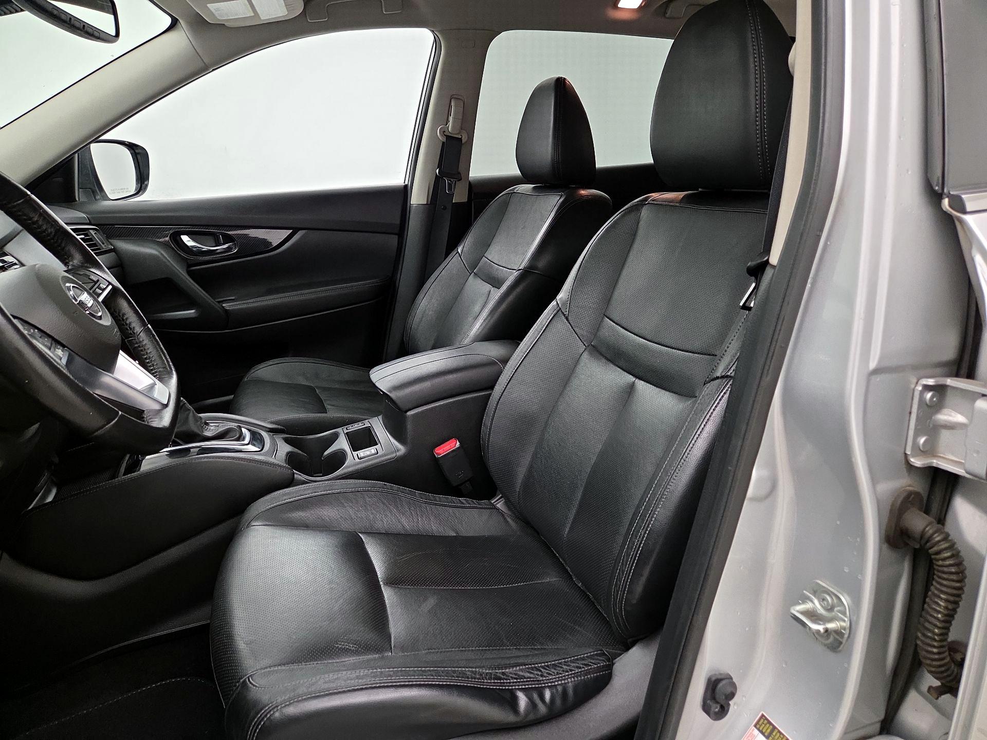 Thumbnail: 2018 Nissan Rogue - 11