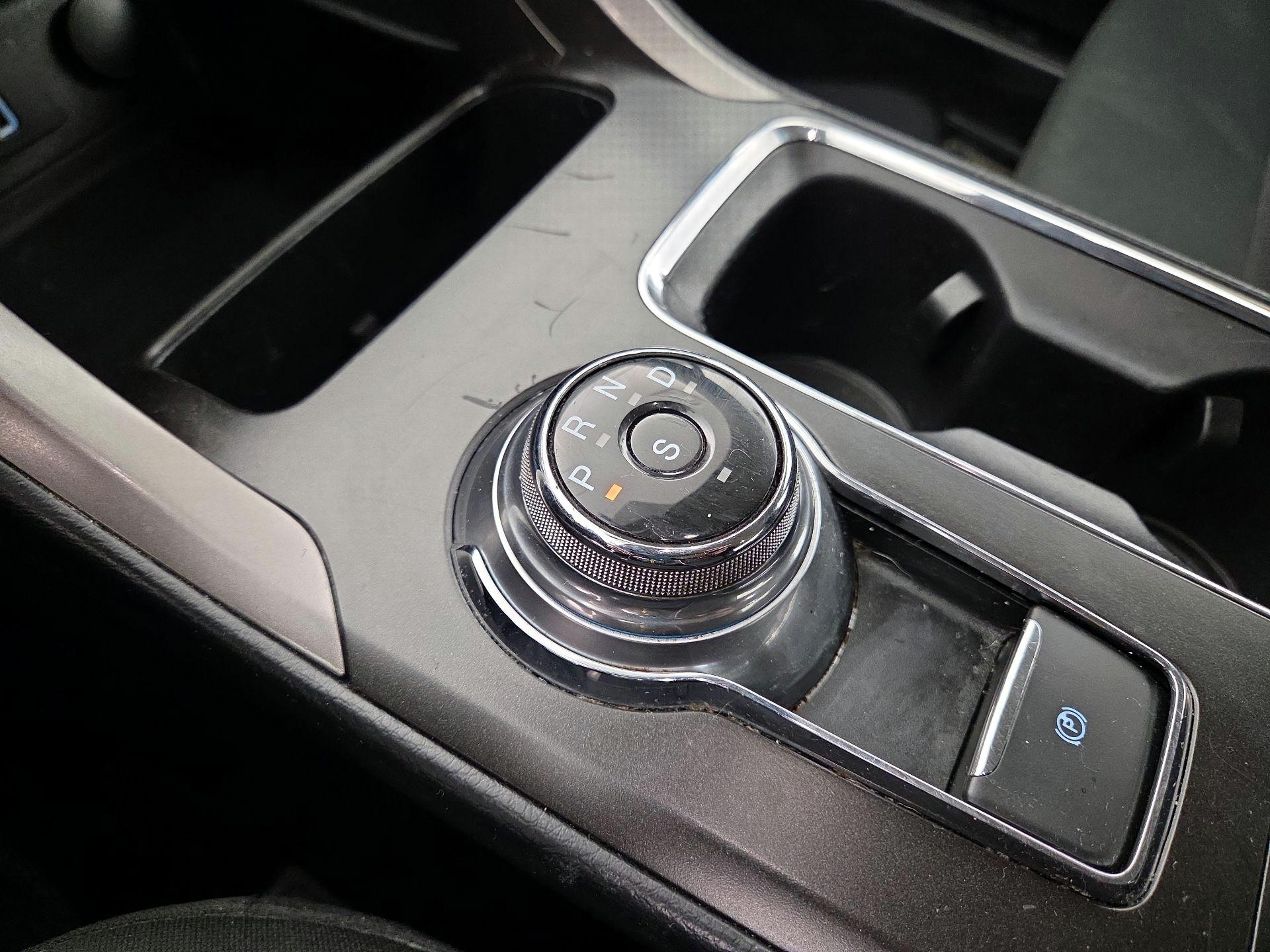 Thumbnail: 2018 Ford Fusion - 17