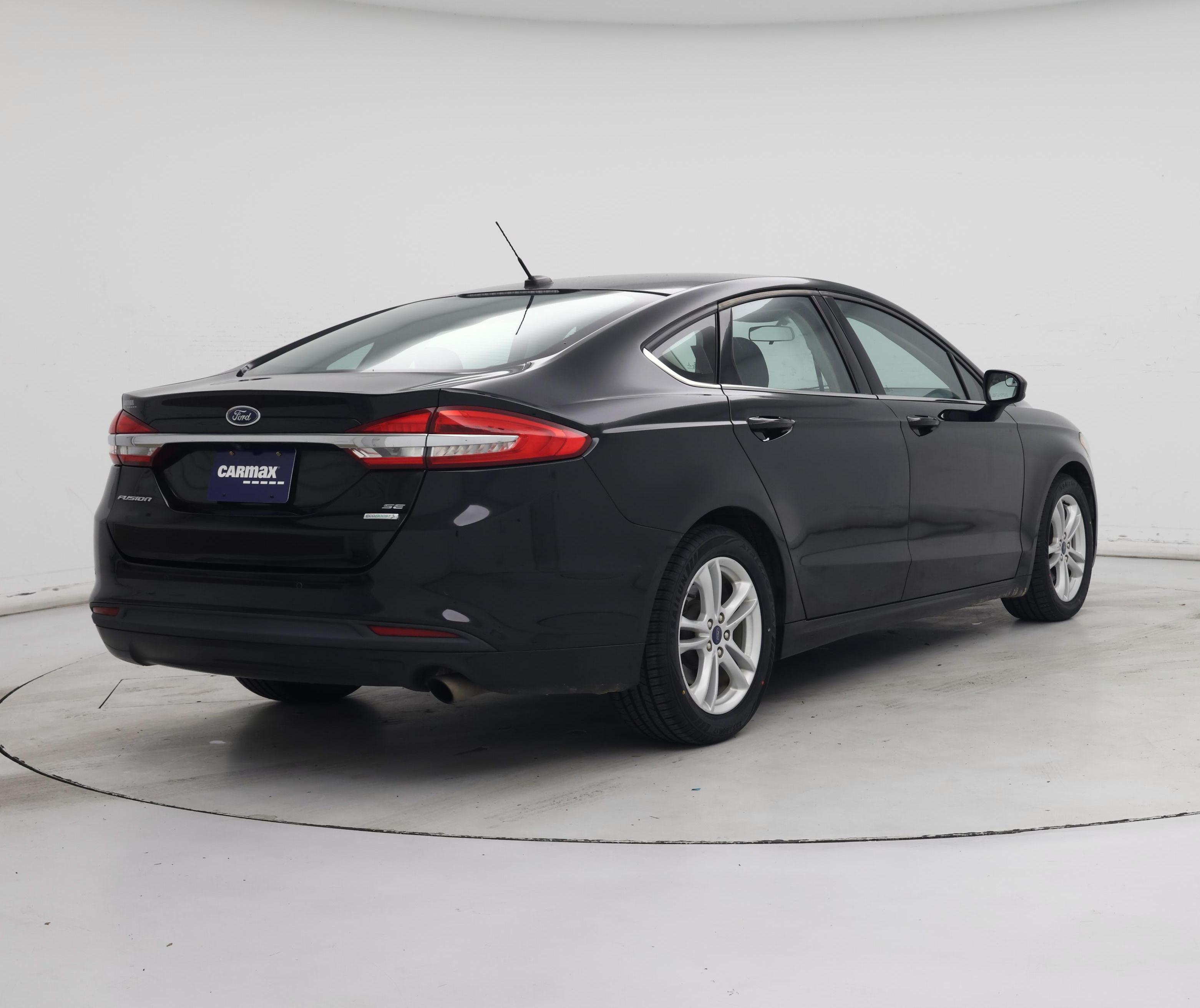 Thumbnail: 2018 Ford Fusion - 8