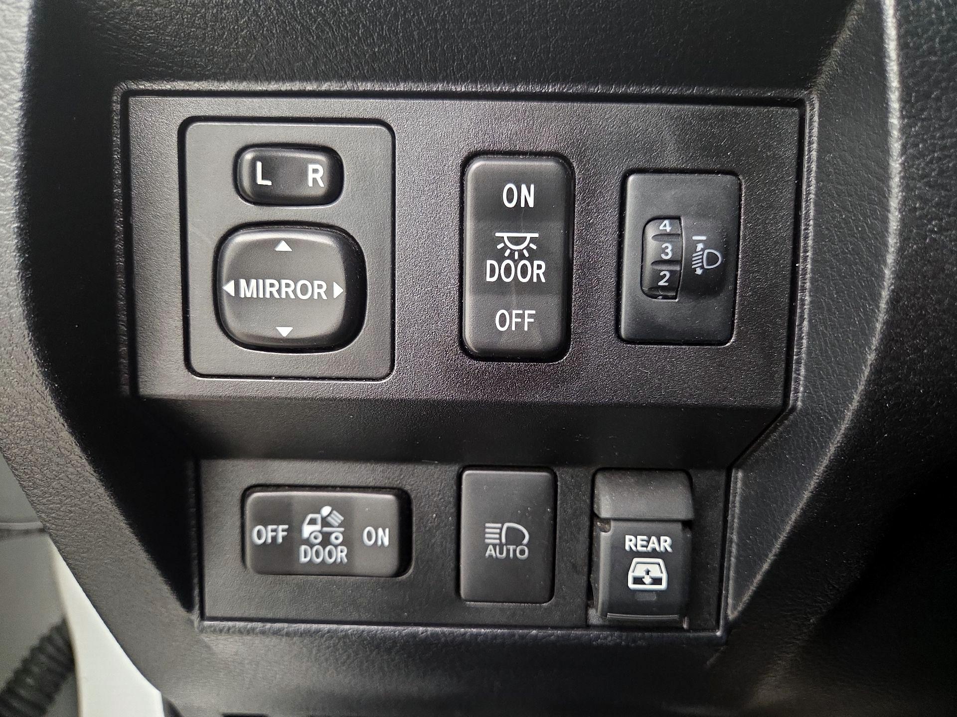 Thumbnail: 2020 Toyota Tundra - 13