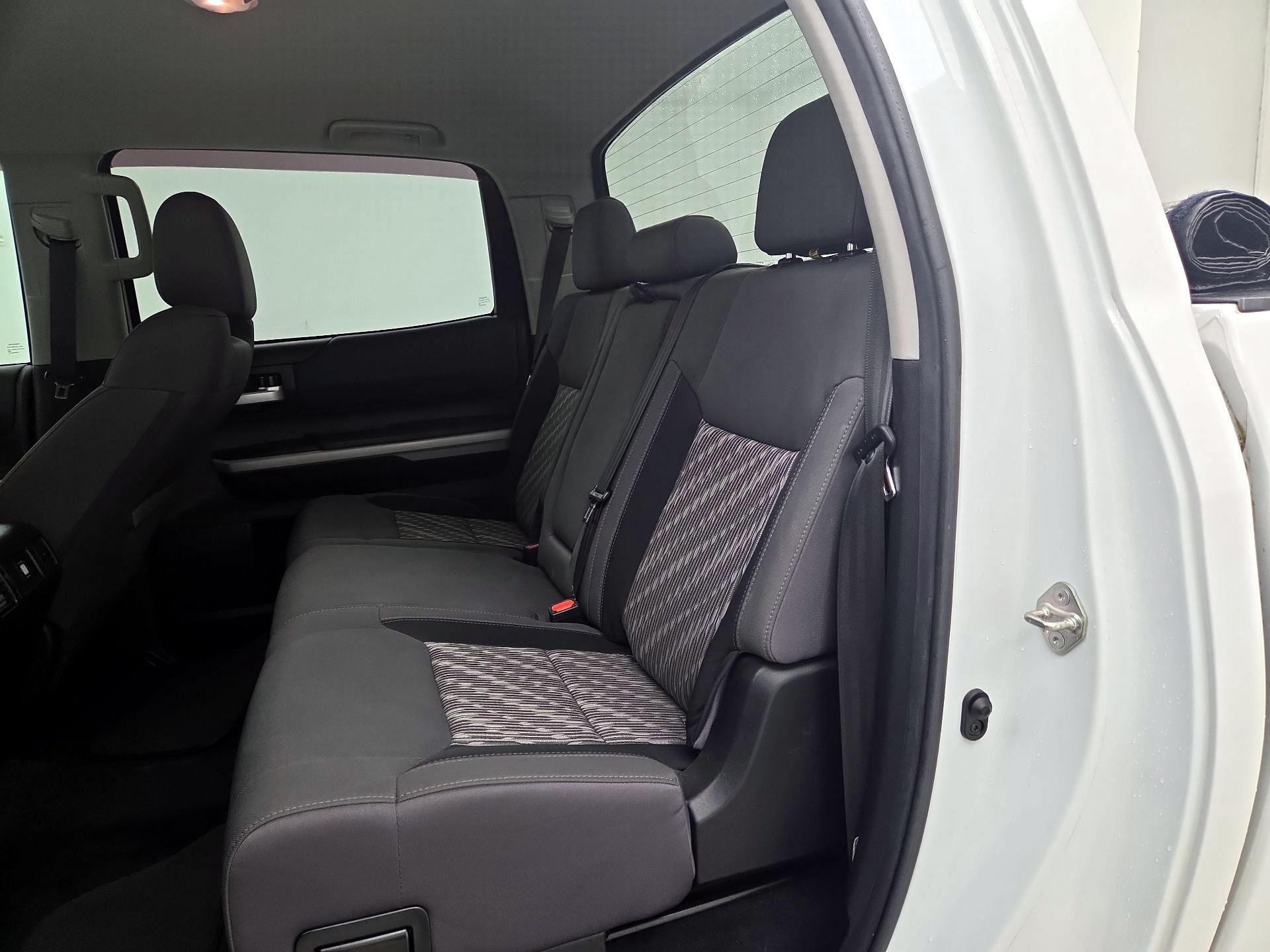 Thumbnail: 2020 Toyota Tundra - 19