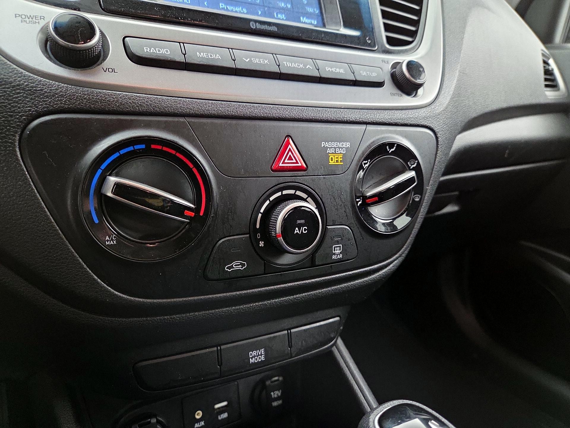 Thumbnail: 2018 Hyundai Accent - 16