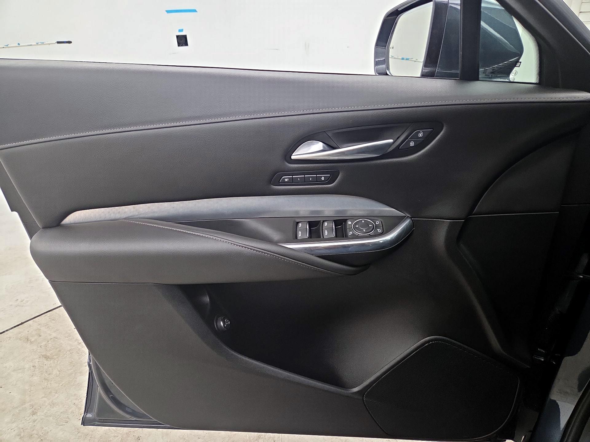 Thumbnail: 2021 Cadillac XT4 - 12