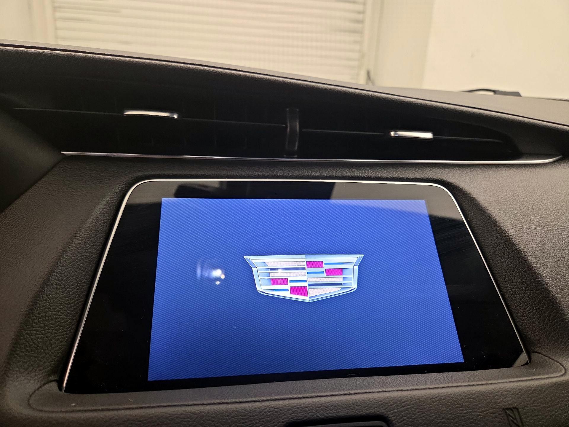 Thumbnail: 2021 Cadillac XT4 - 15